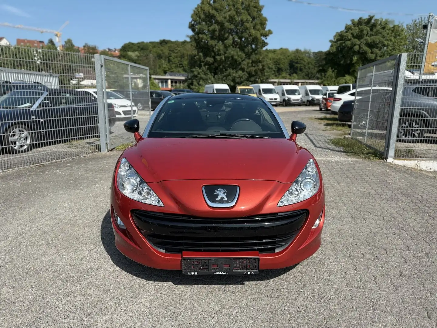 Peugeot RCZ 2.0 HDI Bi-Xenon Klimaauto. Temp. Tüv 1.Hand Rot - 2