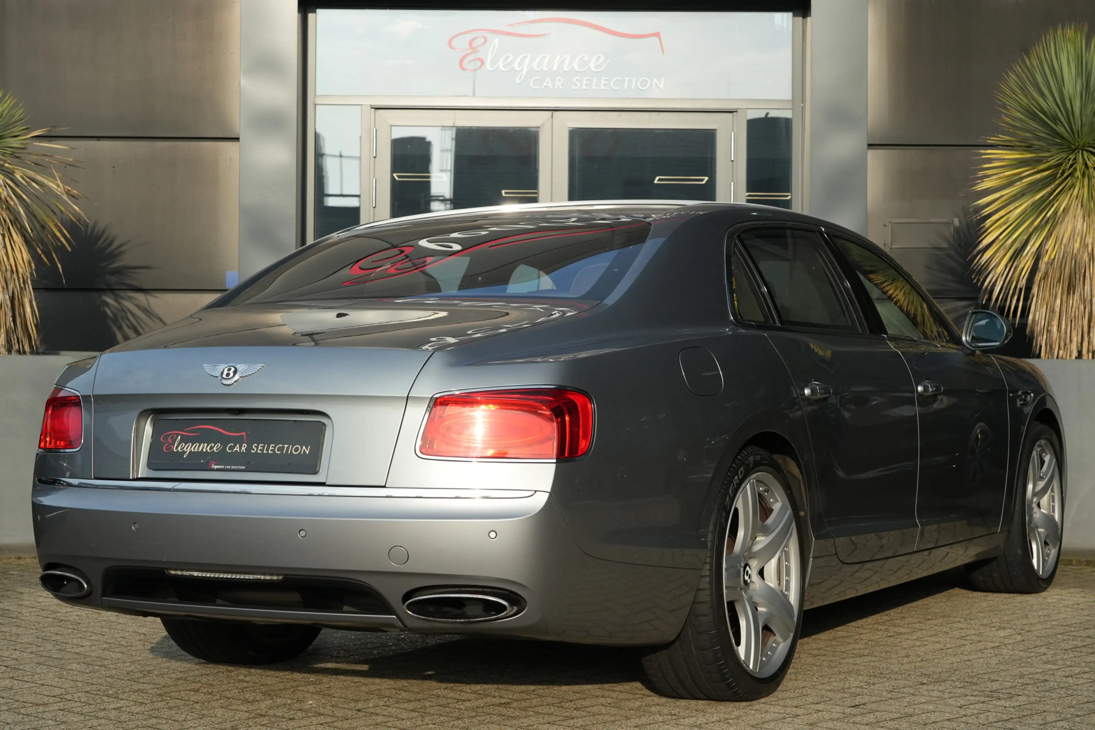 Bentley Flying Spur 6.0 W12 626pk Schuifdak/Stoelventilatie/Massage — photo 2