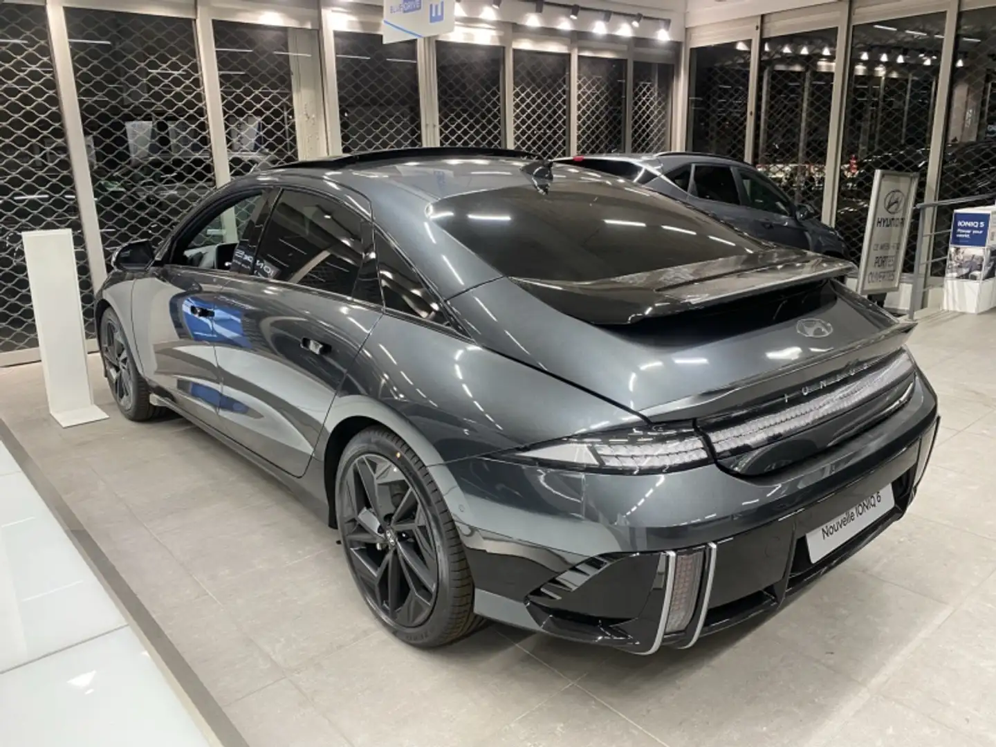 Hyundai IONIQ 6 77 kWh - 325ch First Edition HTRAC - 2
