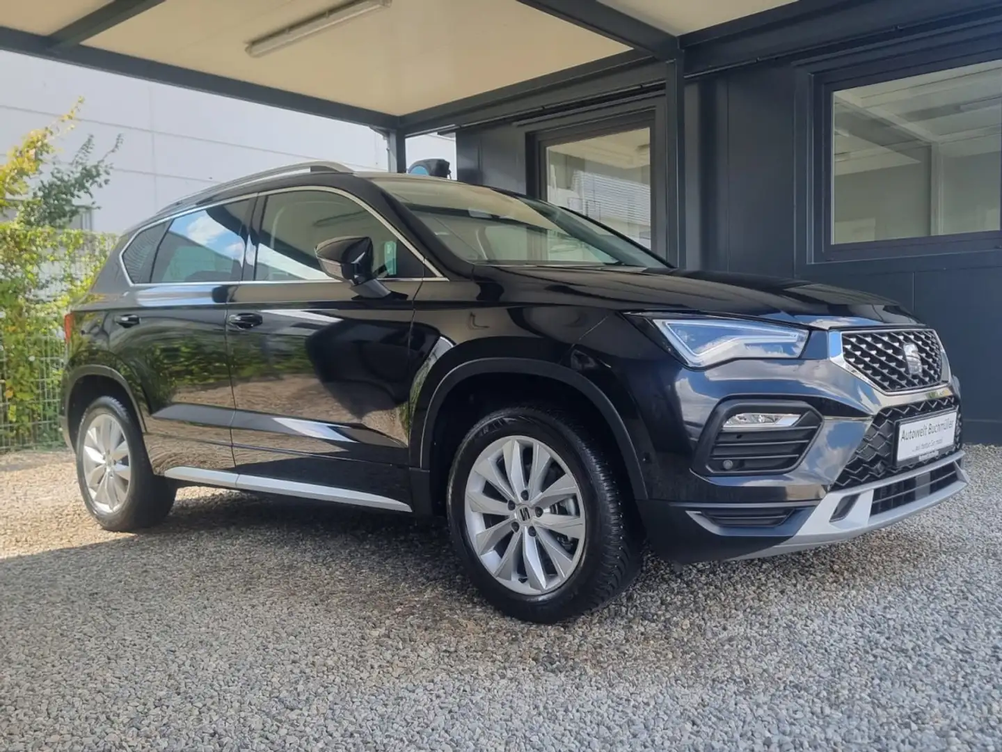 SEAT Ateca 1.5 TSI DSG,LED,KAMERA,VIRTUAL,NAV,KEYLESS Klima Schwarz - 2