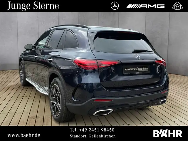 Mercedes-Benz GLC view 3