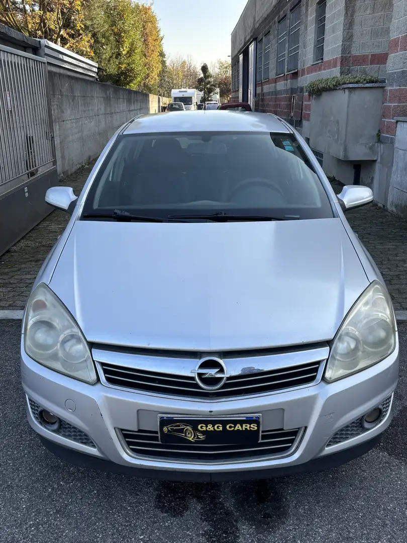 Opel Astra 5p 1.7 cdti Enjoy 101cv - 1
