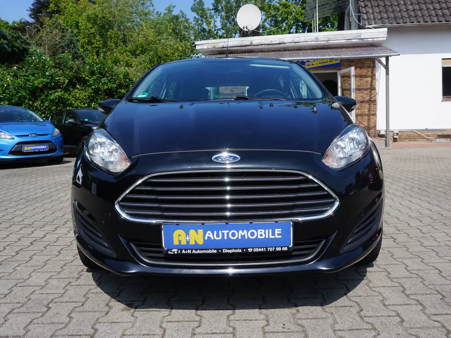 Ford Fiesta Trend /KLIMA/EURO5/SCHECKHEFT/TÜV 10-2026/ Schwarz - 1