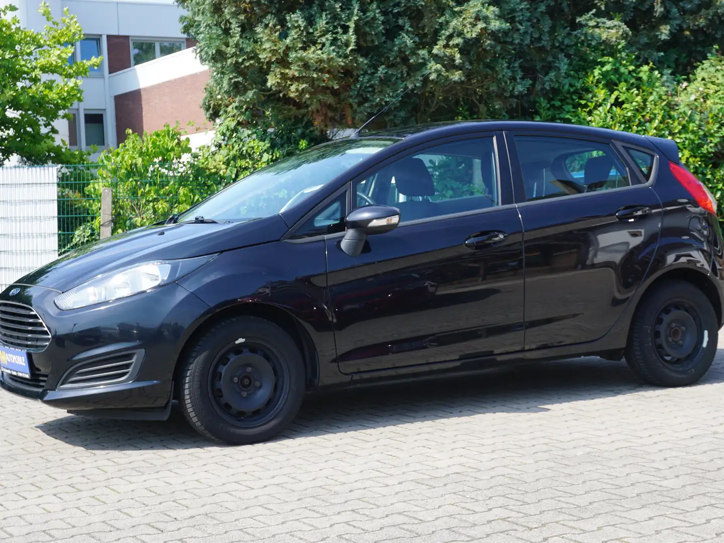 Ford Fiesta Trend /KLIMA/EURO5/SCHECKHEFT/TÜV 10-2026/ Schwarz - 2