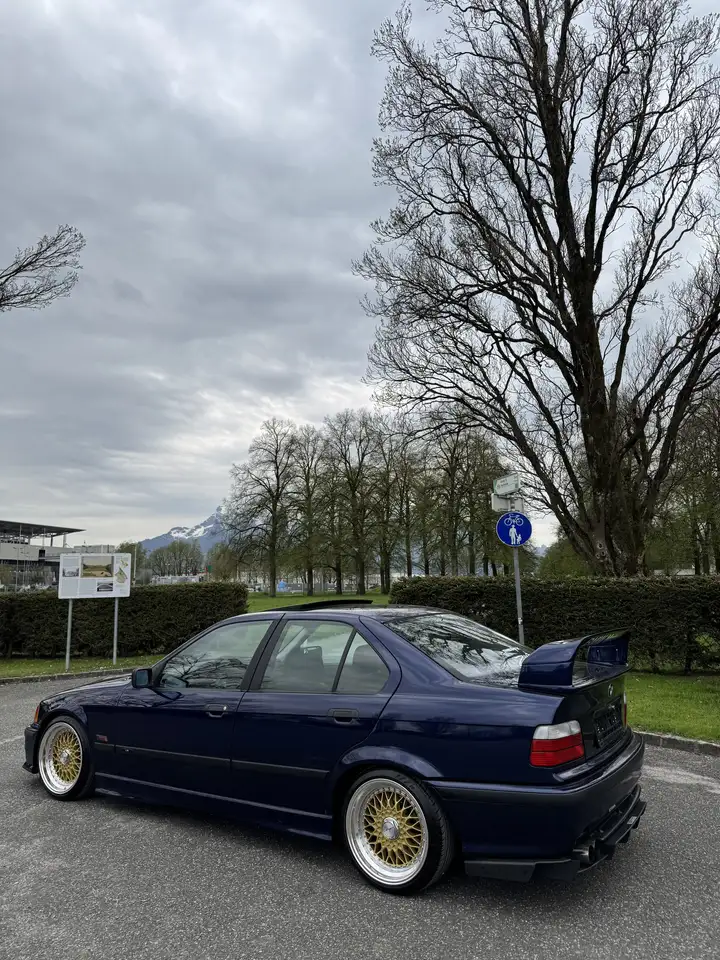 BMW 320i, foto 5
