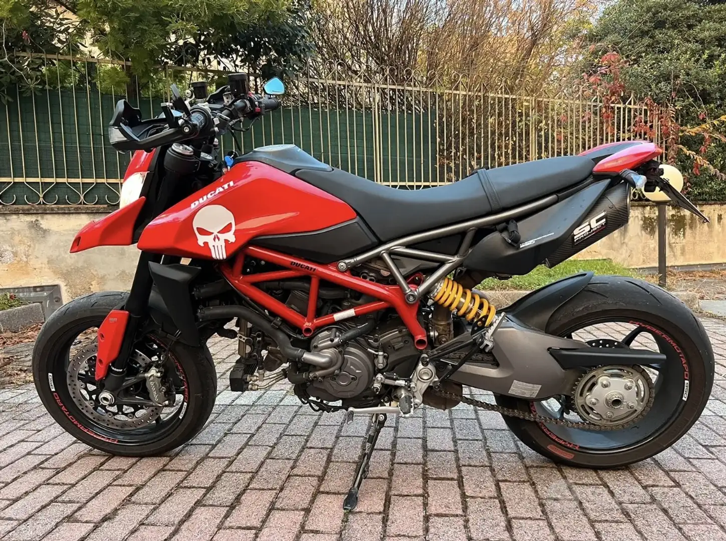 Ducati Hypermotard 950 rosso - 1