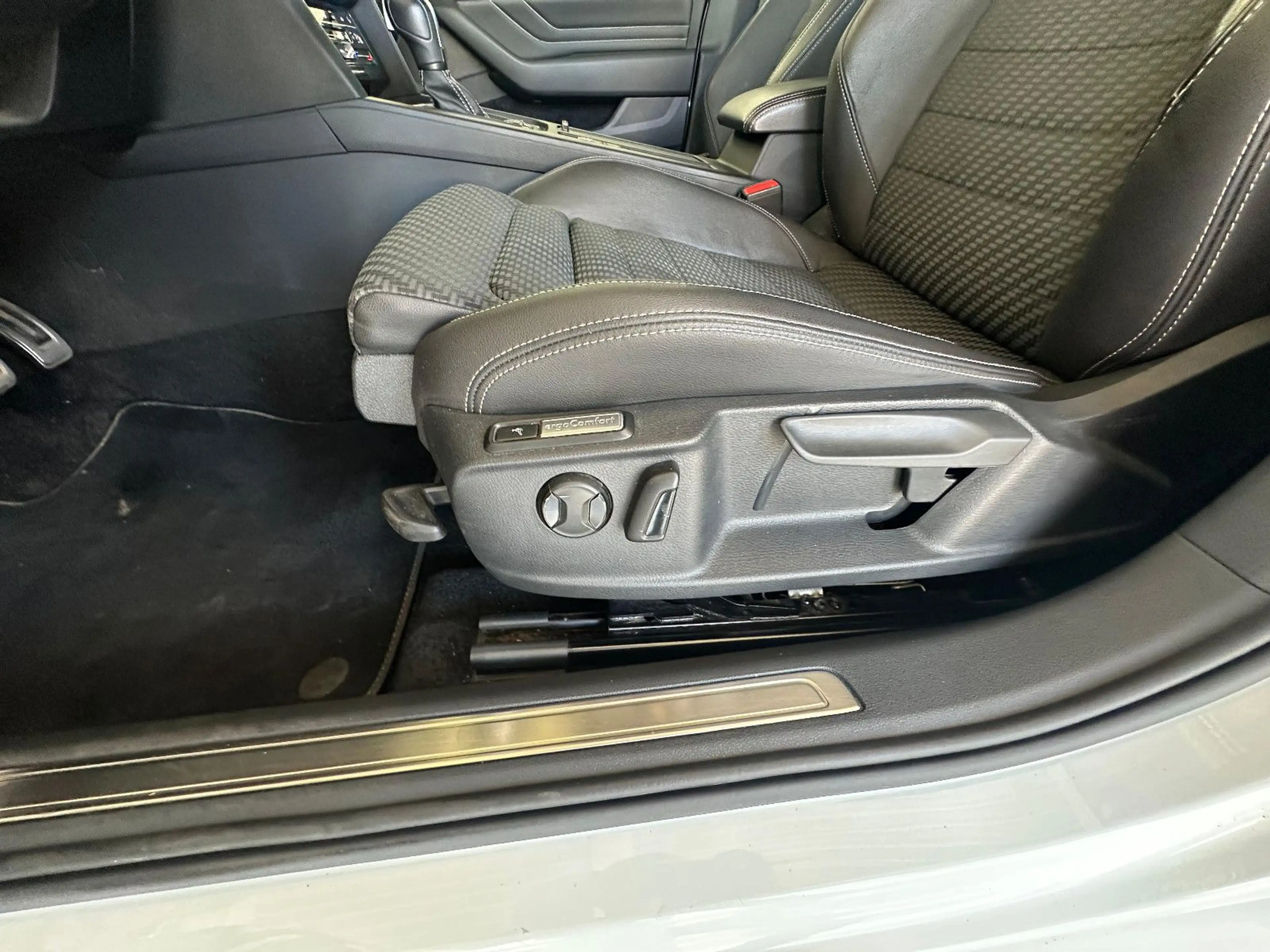 Volkswagen Passat Variant Passat Var. R Line Busin. R ACC/1. Hd./ Checkh. — photo 14