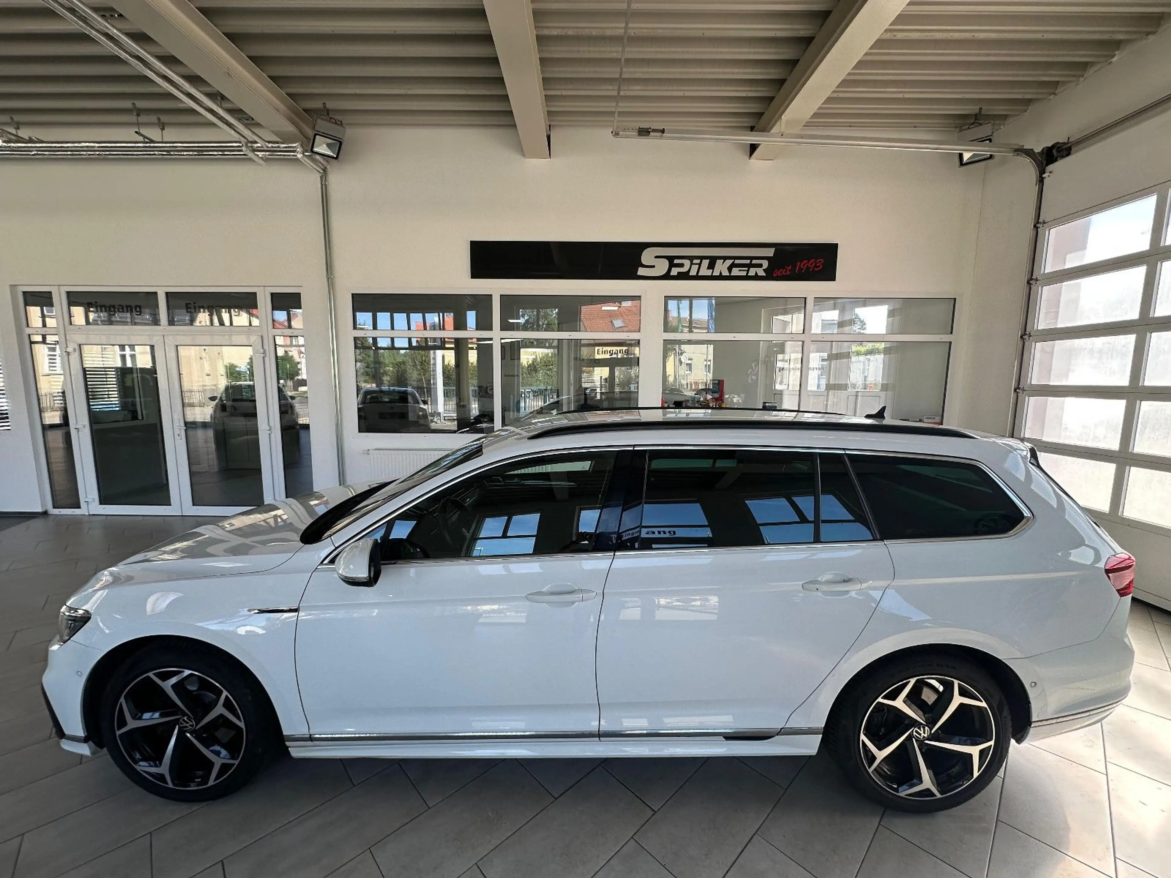 Volkswagen Passat Variant Passat Var. R Line Busin. R ACC/1. Hd./ Checkh.
