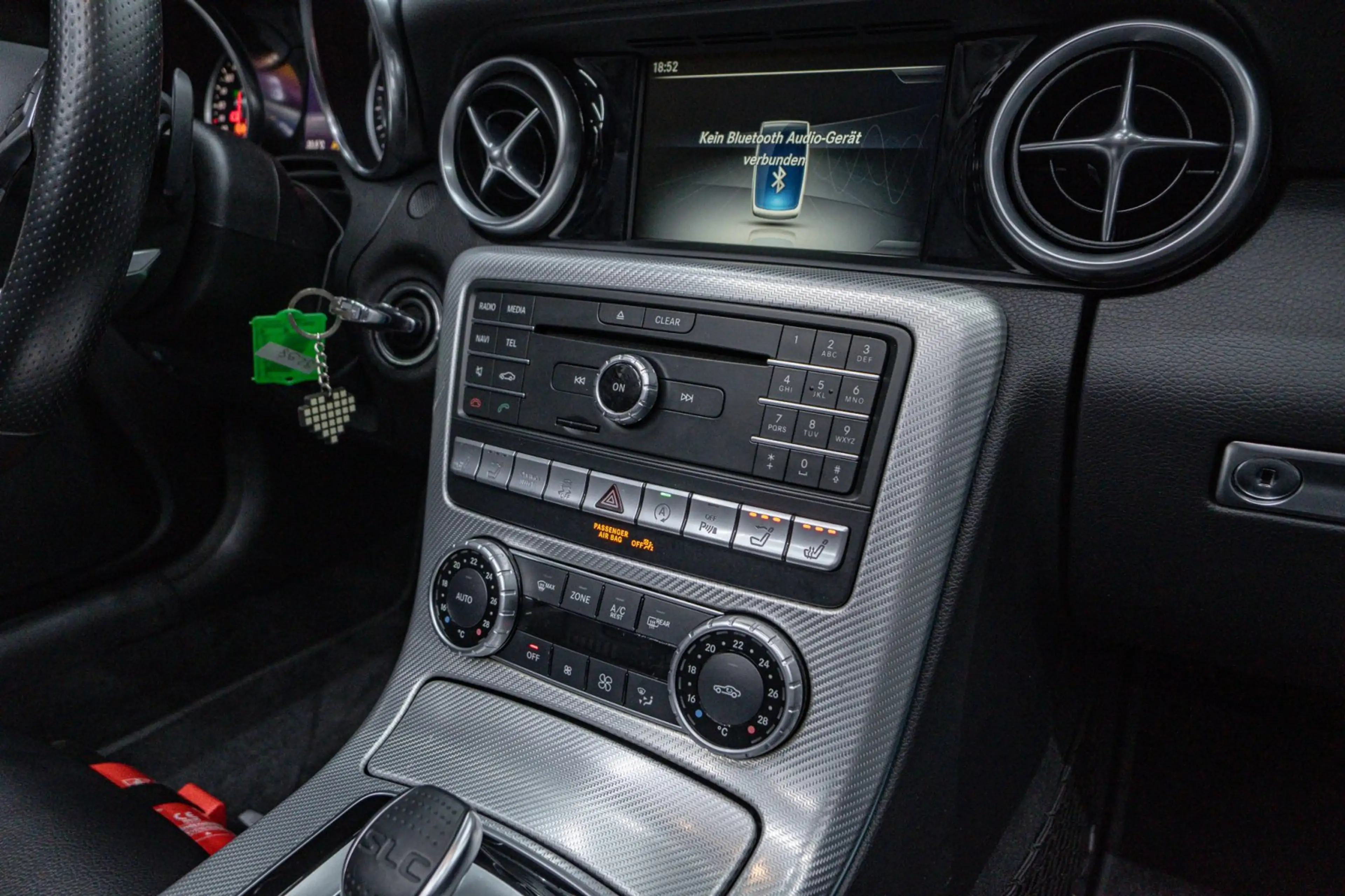Mercedes-Benz SLC 200 Automatik Pano LED Leder — photo 15