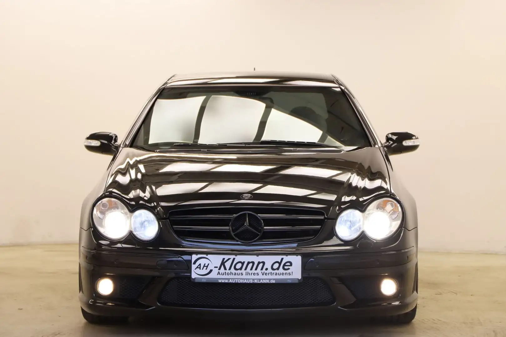 Mercedes-Benz CLK 63 AMG 354PS 7-G Carbon Vmax BRD Auto Чорний - 2