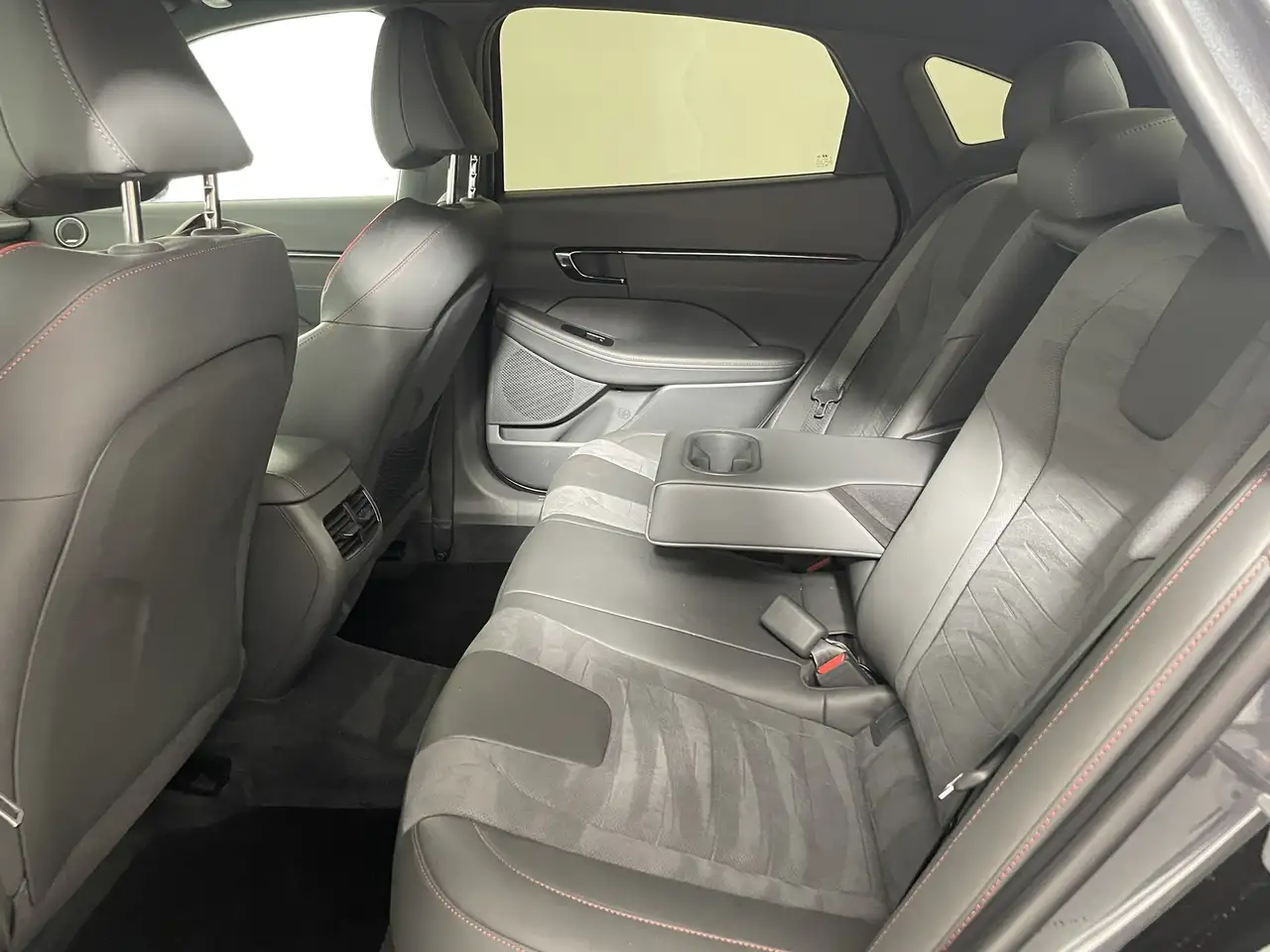 Hyundai SONATA снимка Hyundai SONATA