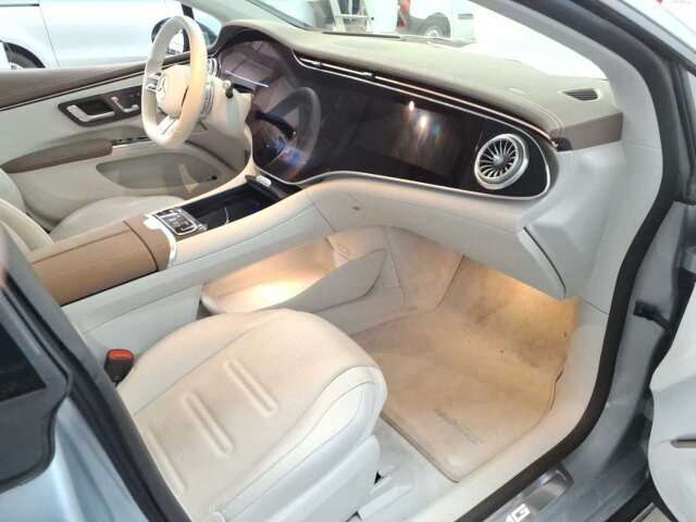 Mercedes-Benz EQS