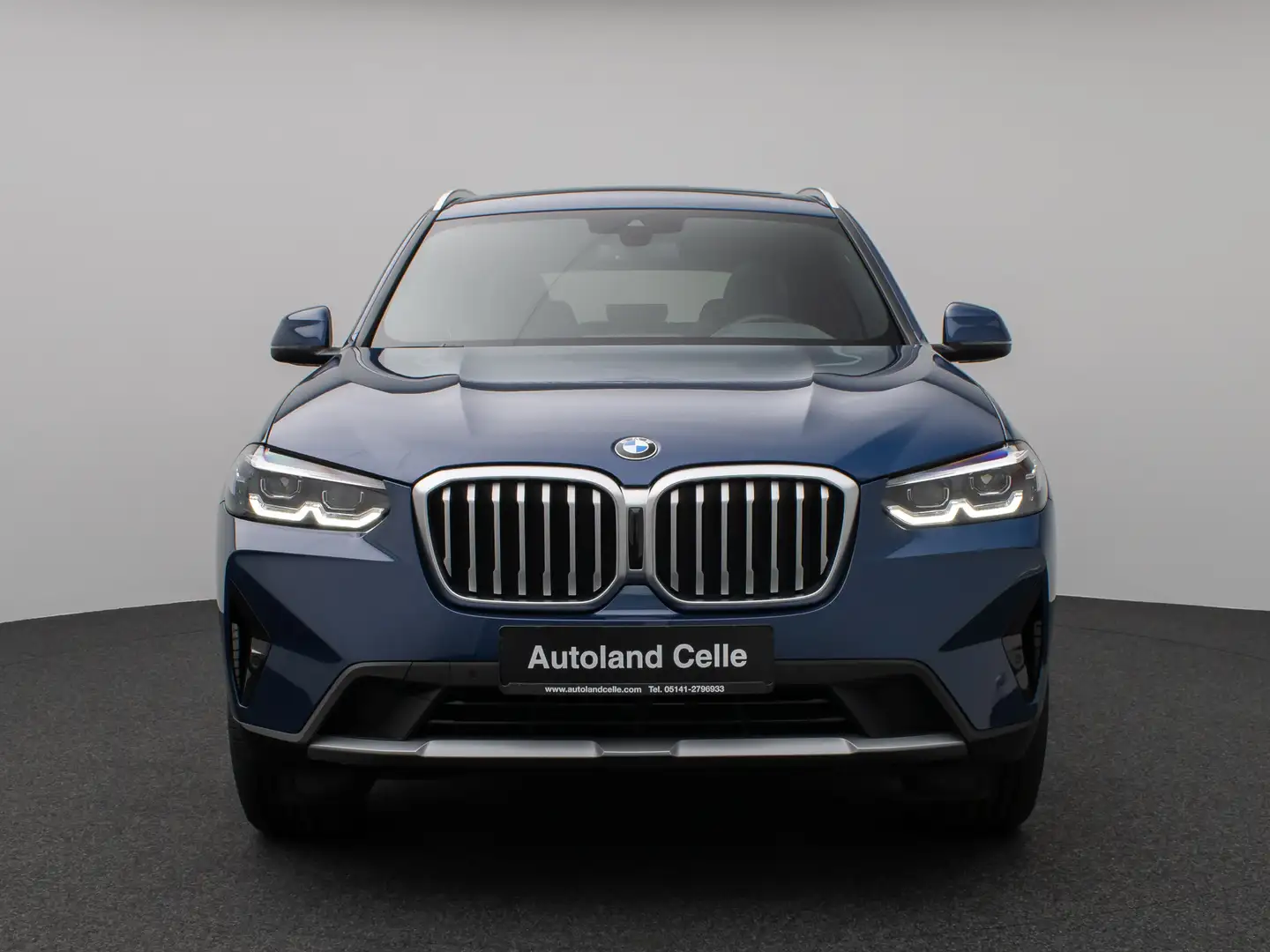 BMW X3 xD30i Panorama Kamera DAB HiFi Sport 19Zoll Blau - 2