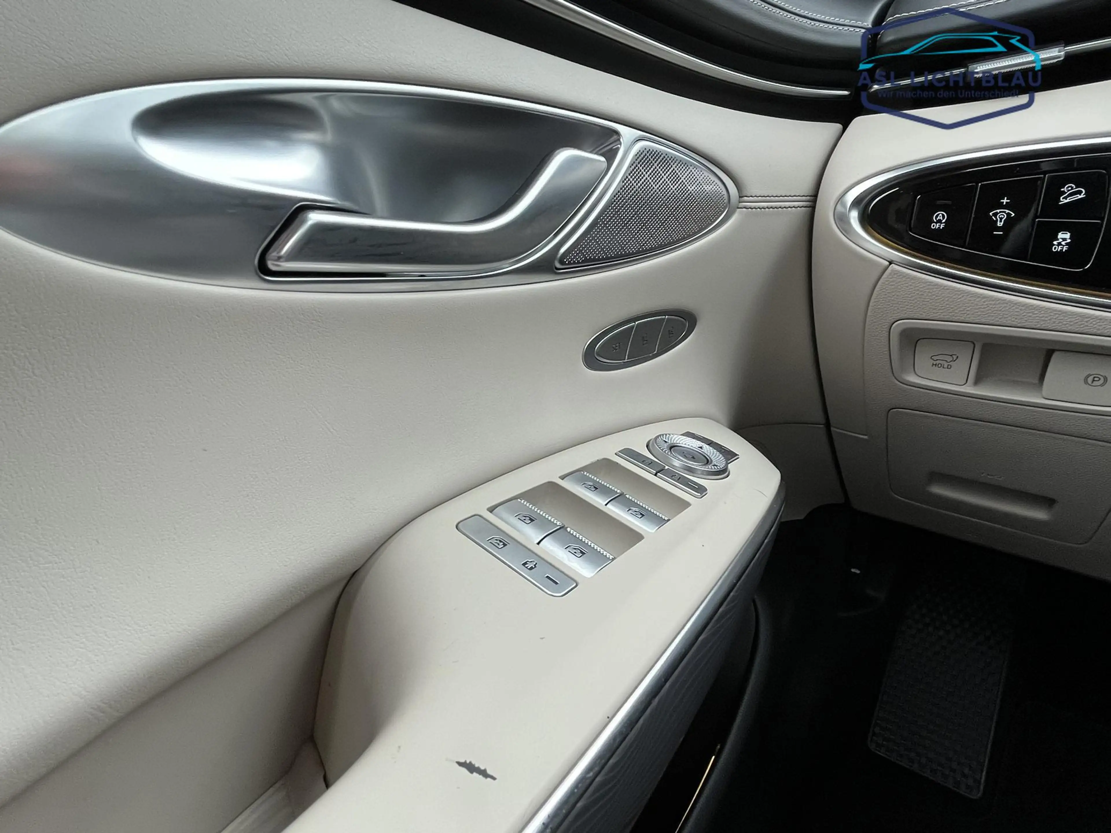 Genesis GV70 2.2 D Luxury AWD Technik-& Komfort-Paket 2.2 — photo 11