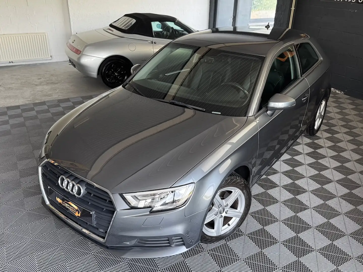 Audi A3 1.0 TFSI 1er propriétaire garantie 12 mois Gris - 2