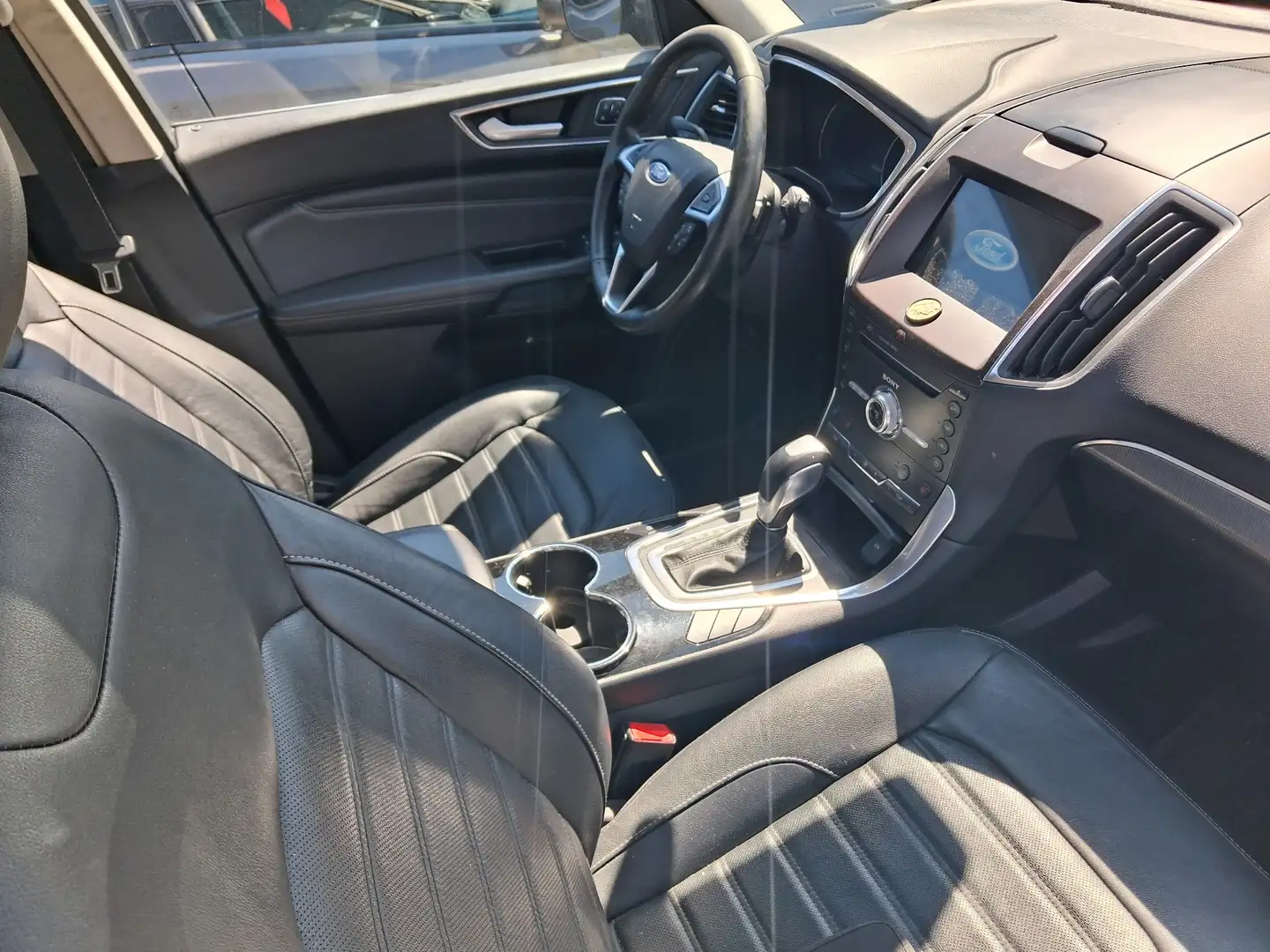 Ford Galaxy 2,0 TDCi AWD Titanium Start/Stop Powershift - 2
