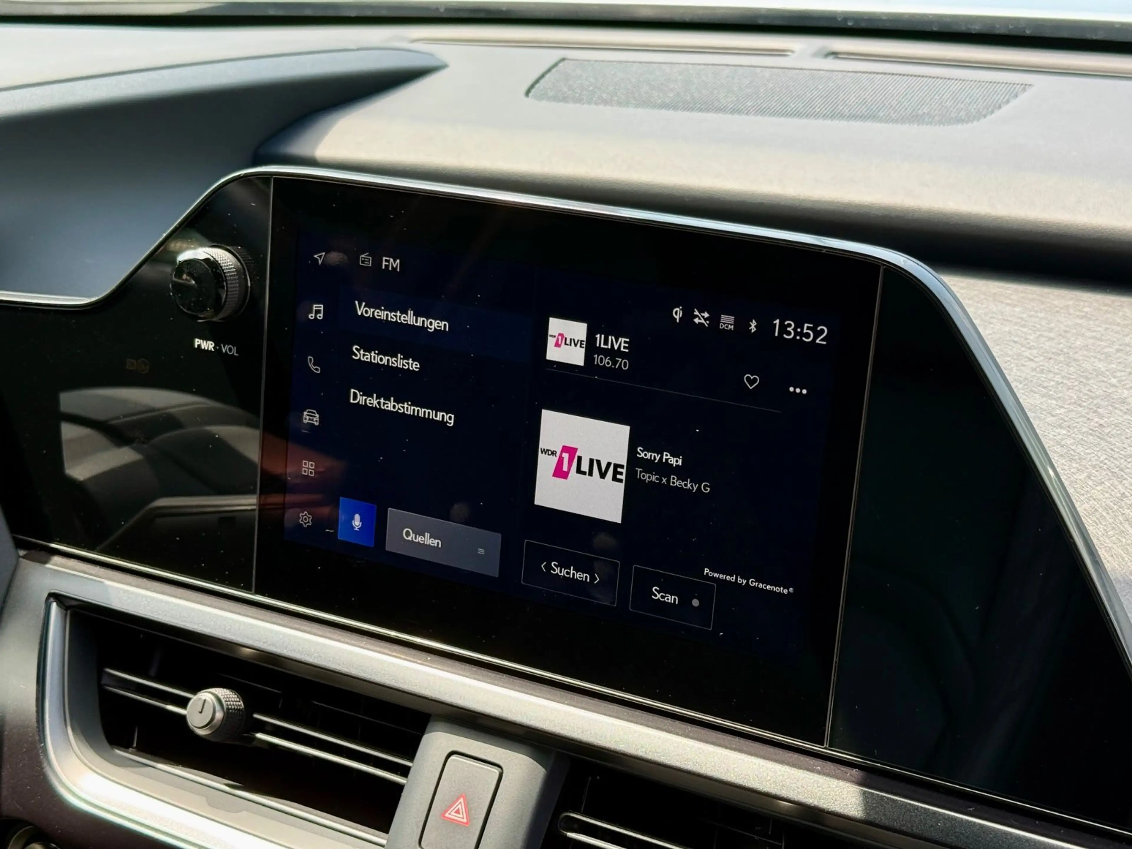 Lexus UX 250h F-SPORT*ACC*RFK*Car-Play*LED*1-HAND — photo 19