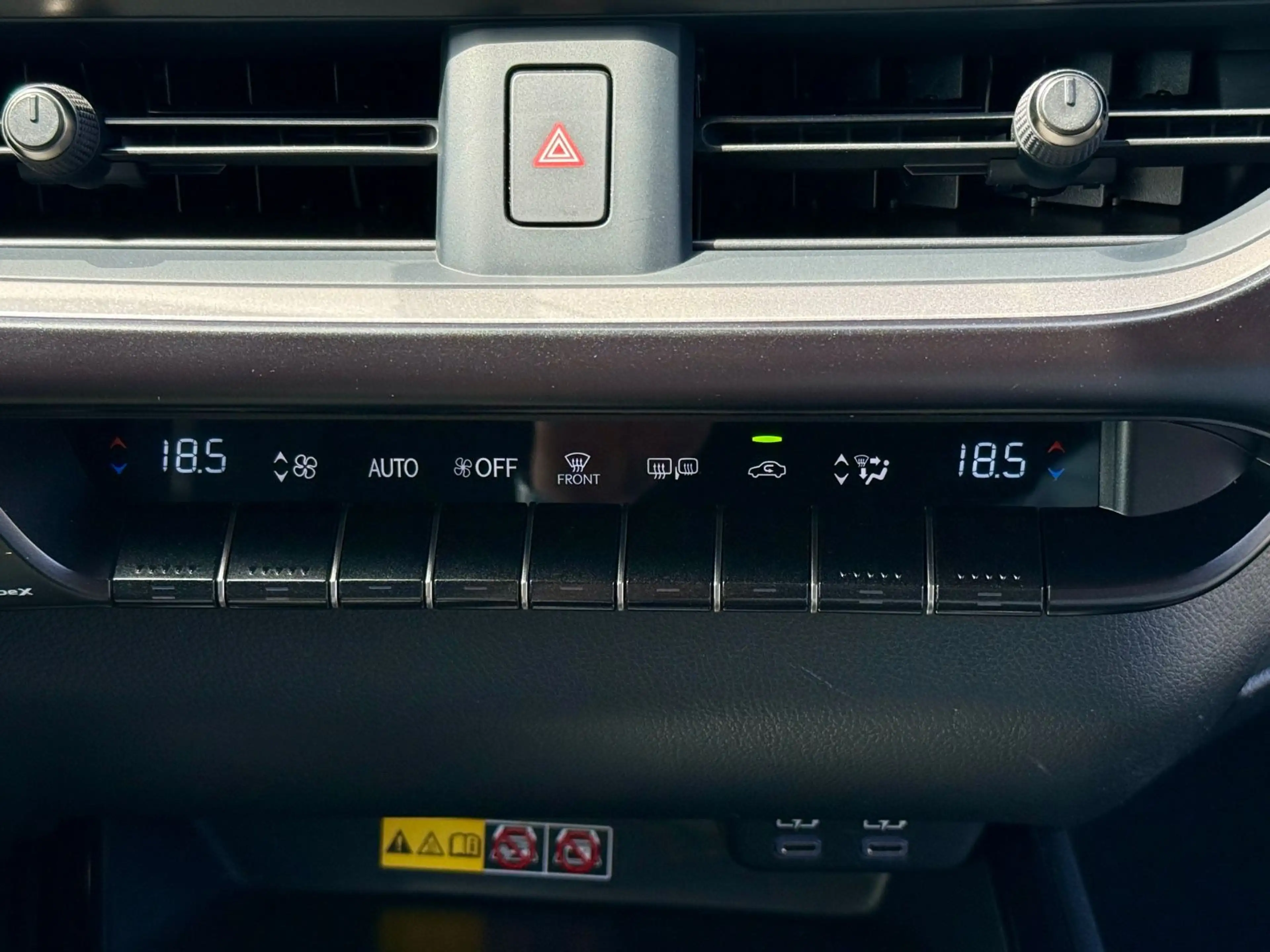 Lexus UX 250h F-SPORT*ACC*RFK*Car-Play*LED*1-HAND — photo 21