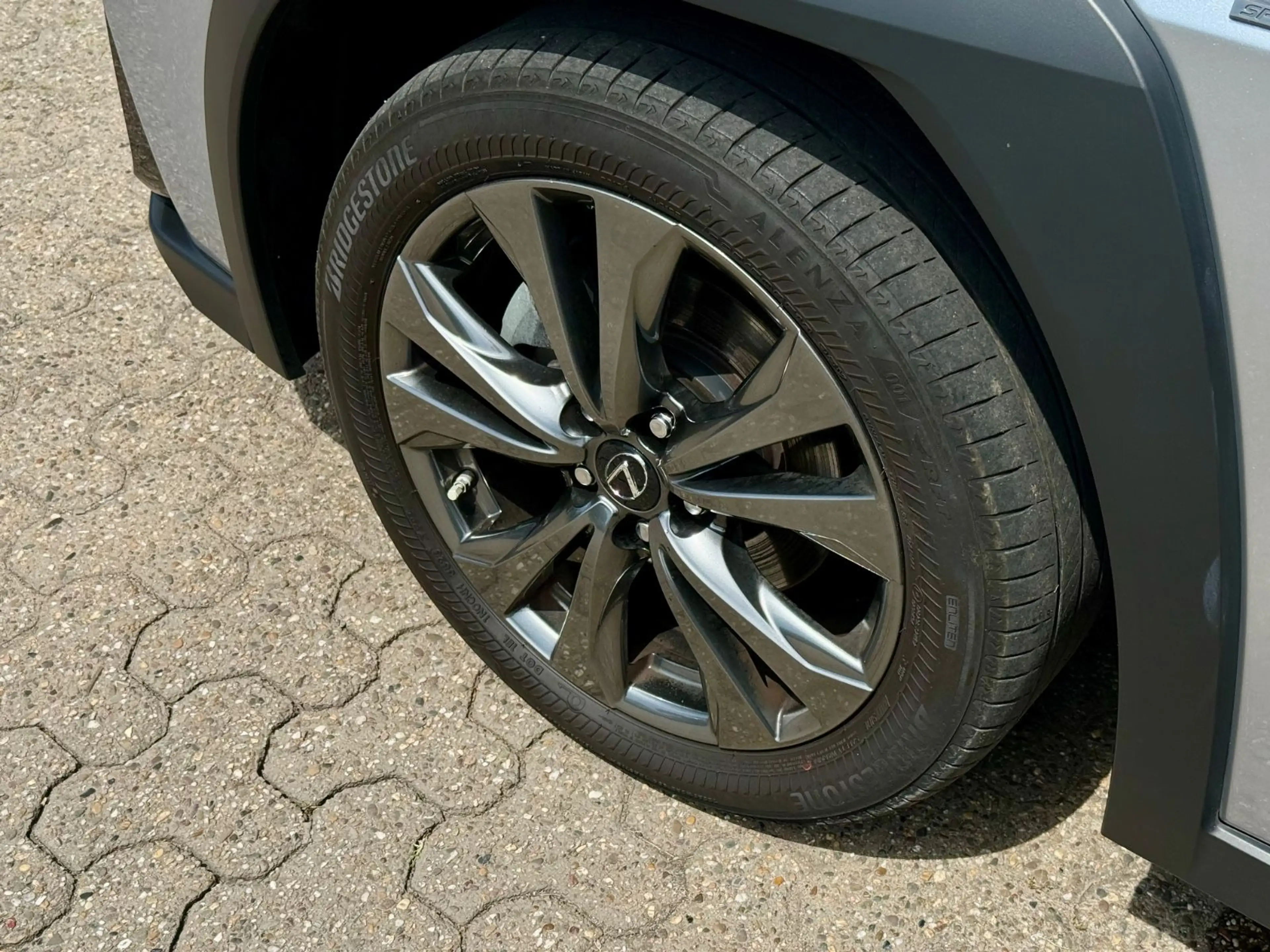 Lexus UX 250h F-SPORT*ACC*RFK*Car-Play*LED*1-HAND — photo 25