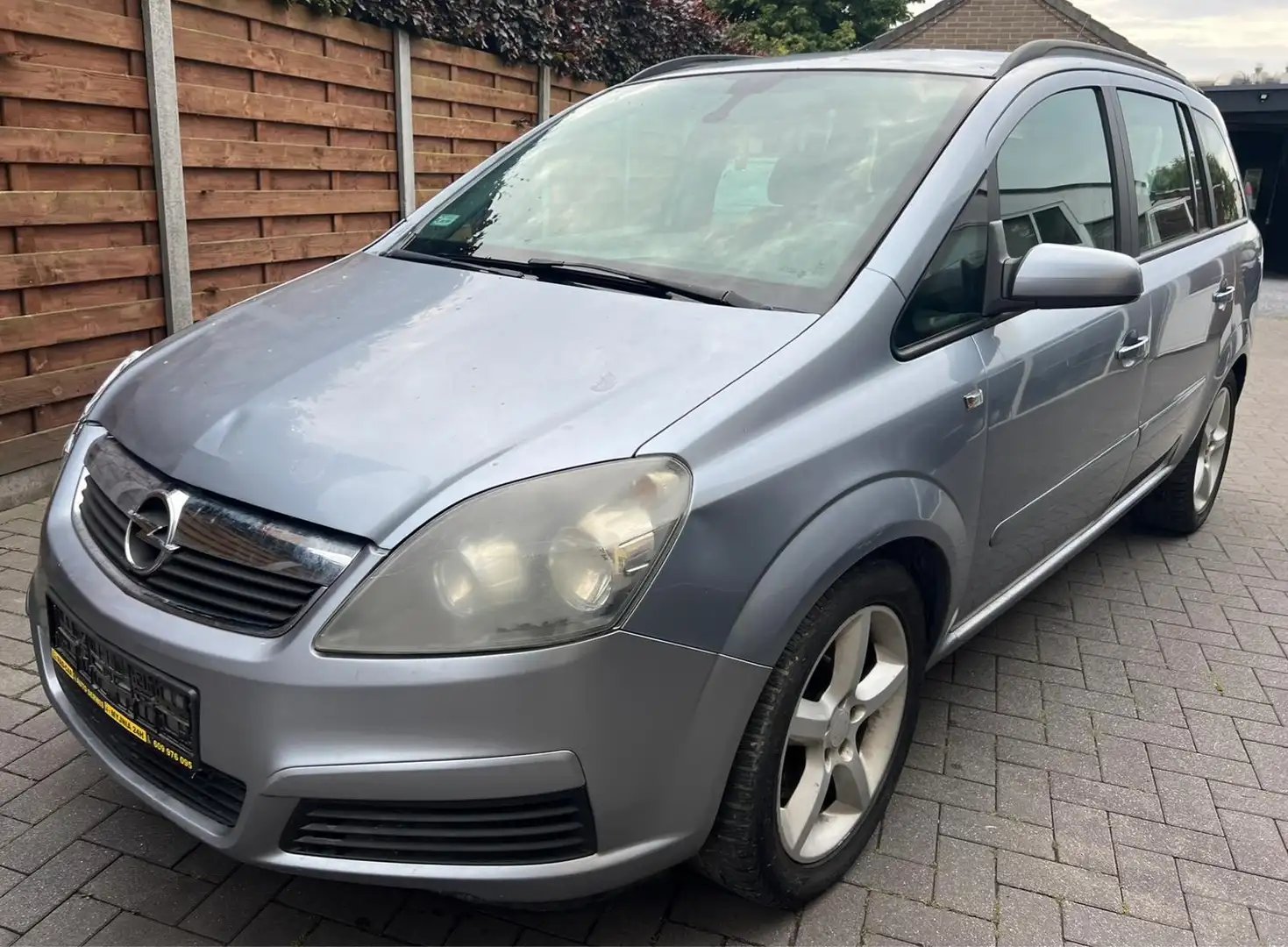 Opel Zafira 1.9 CDTI 7 Plaatsen Argent - 1