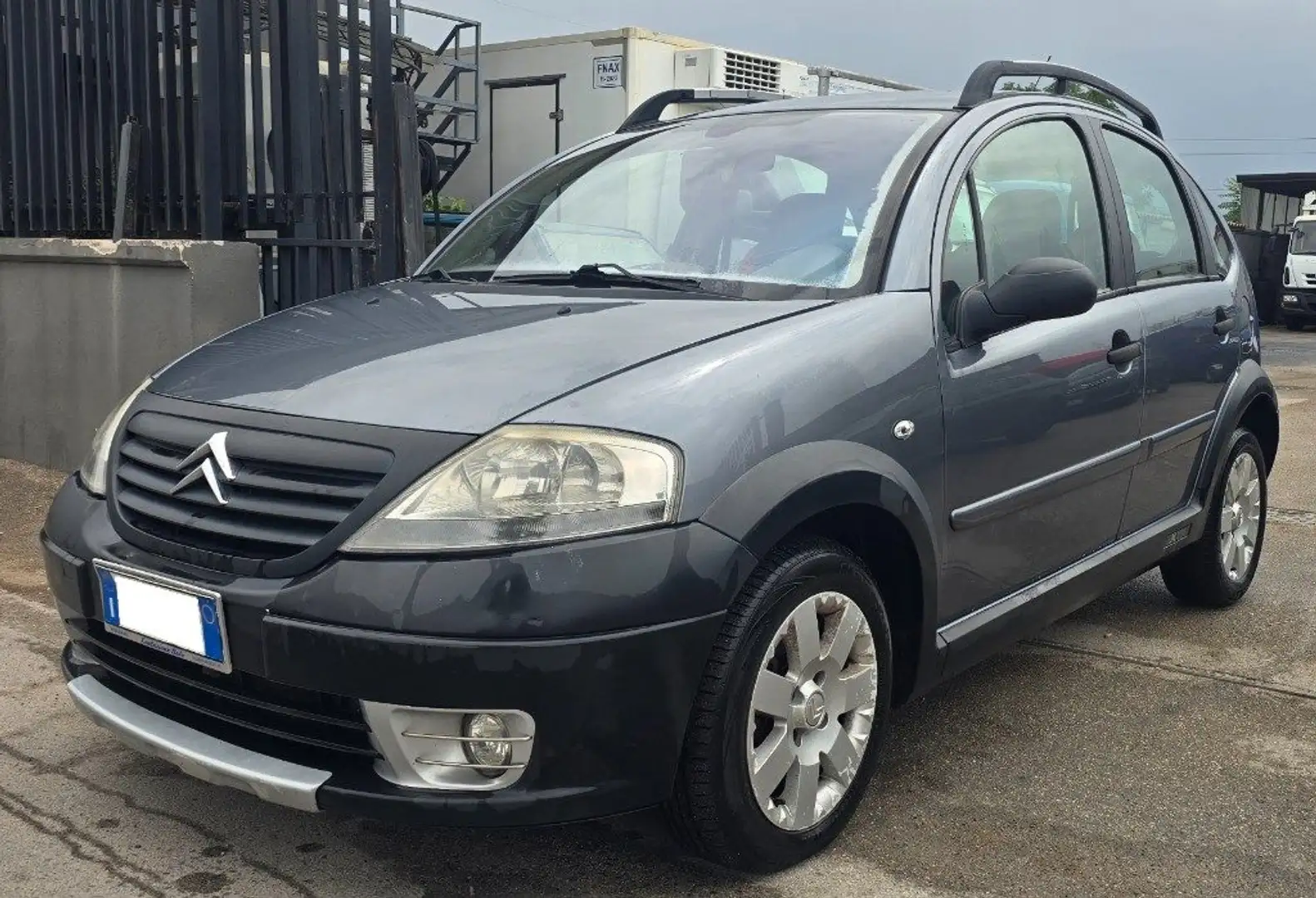 Citroen C3 1.4 HDi XTR Grau - 1