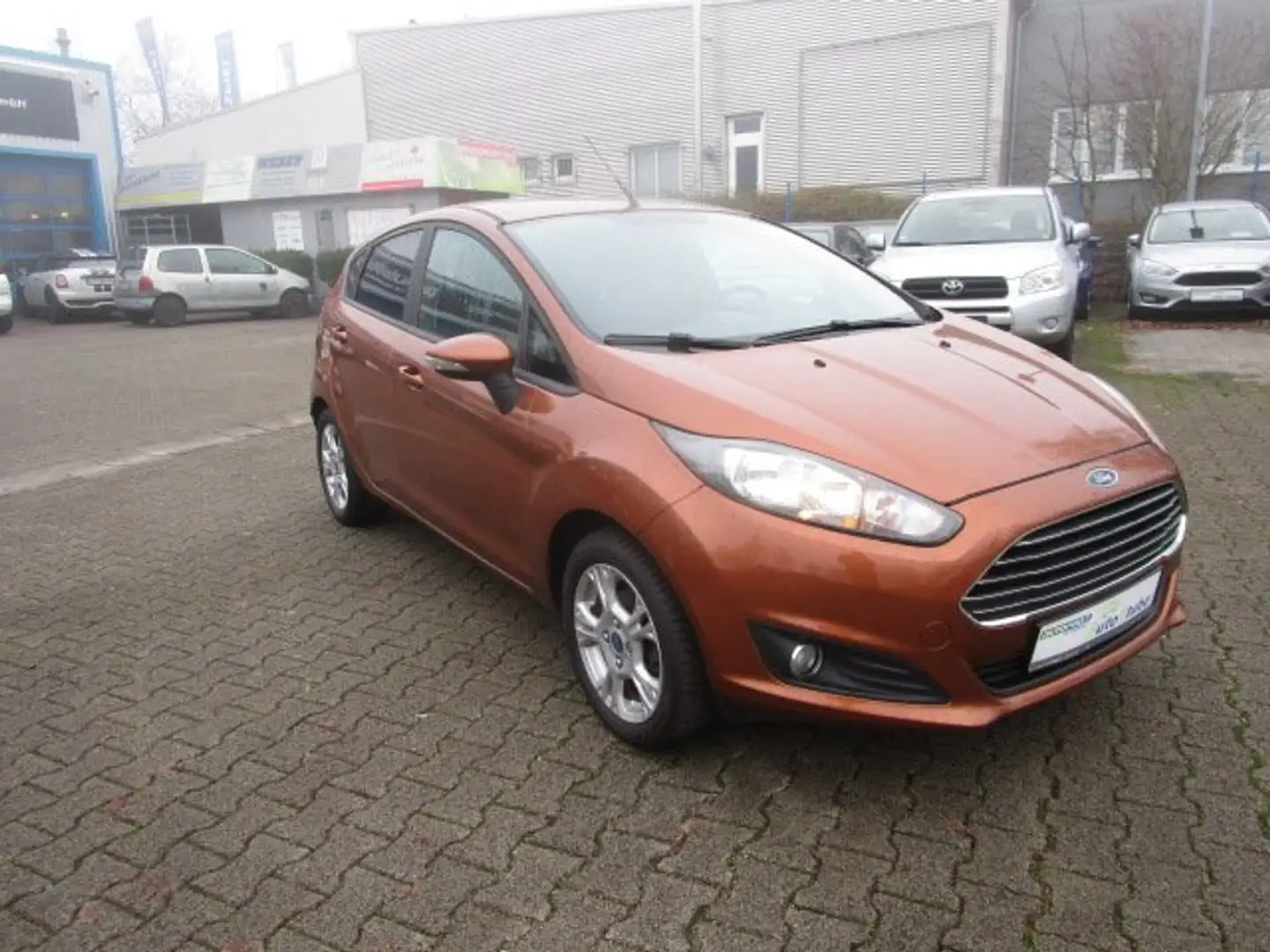 Ford Fiesta Sync Edition 5Trg.-Klima-Servo-CD-AHK abn.-ESP-ALU Braun - 2