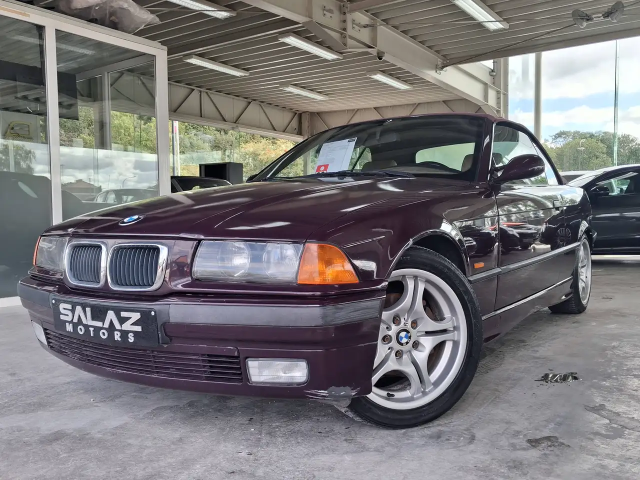 BMW 320i CABRIOLET / BOITE AUTO / CUIR / CLIMAT / A VENDRE TEL QUEL, foto 2