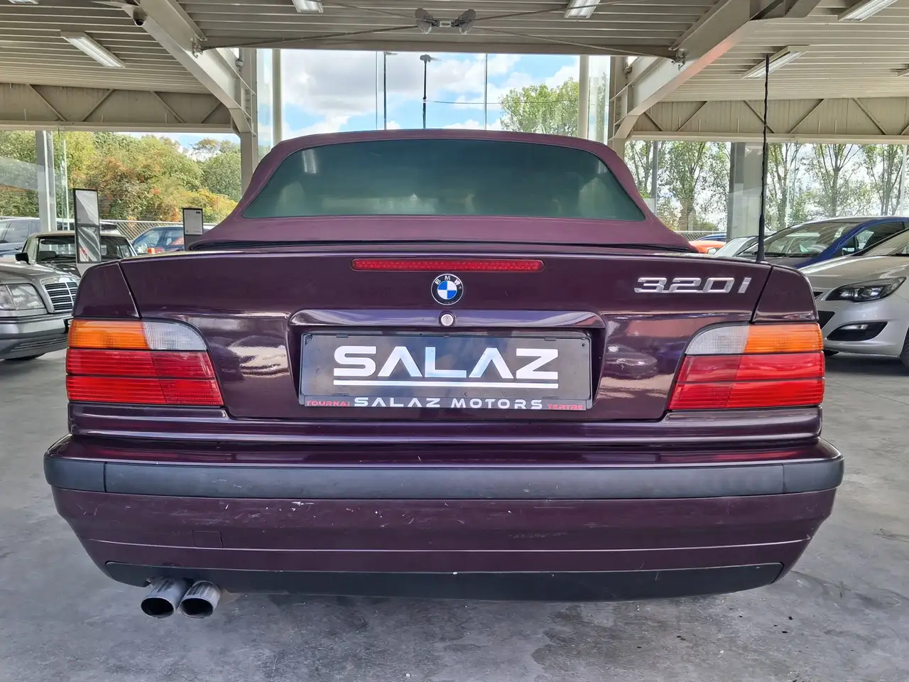 BMW 320i CABRIOLET / BOITE AUTO / CUIR / CLIMAT / A VENDRE TEL QUEL, foto 6