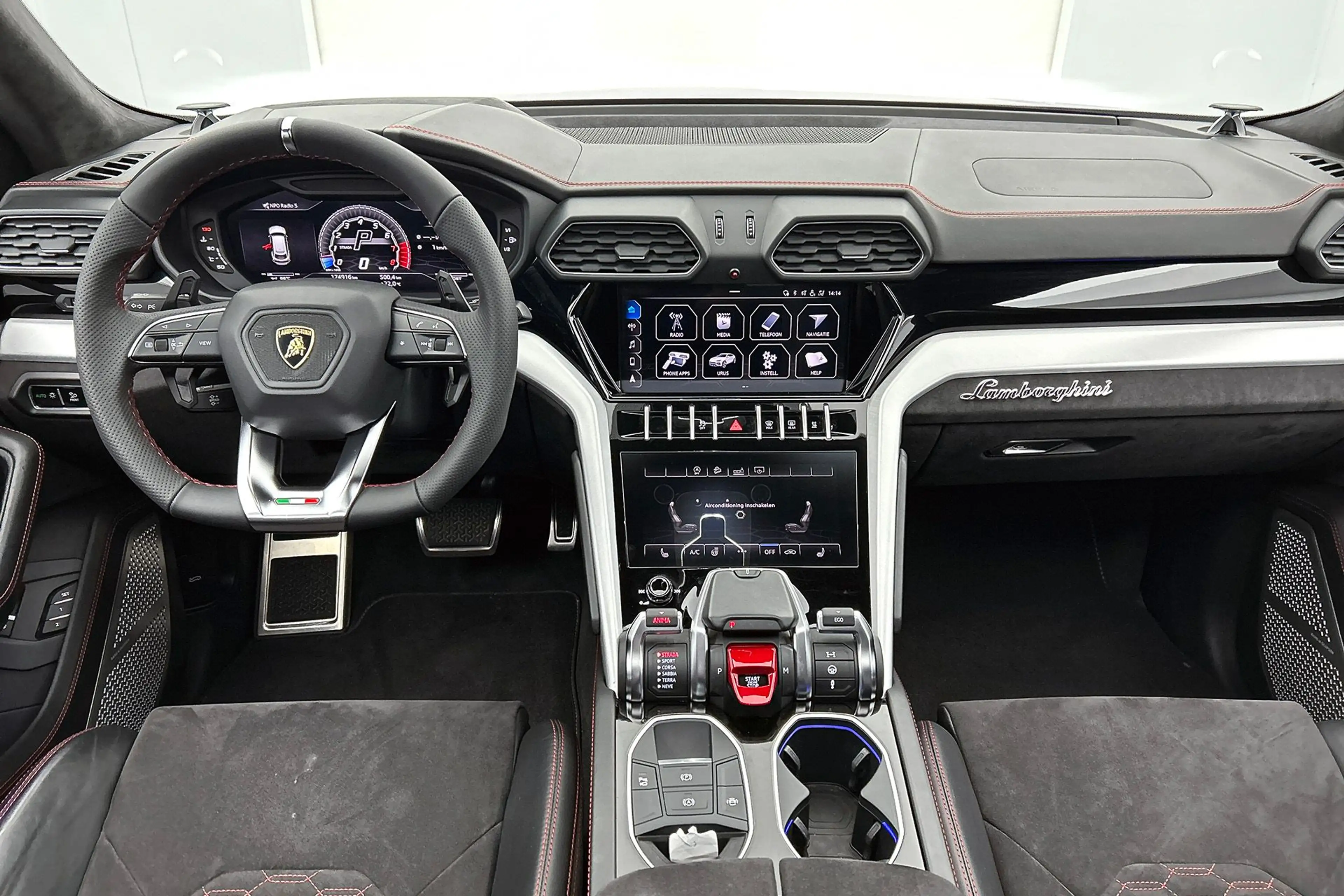 Lamborghini Urus 4.0 V8 Paarse Wrap, Entertainment rear, B&O — photo 28