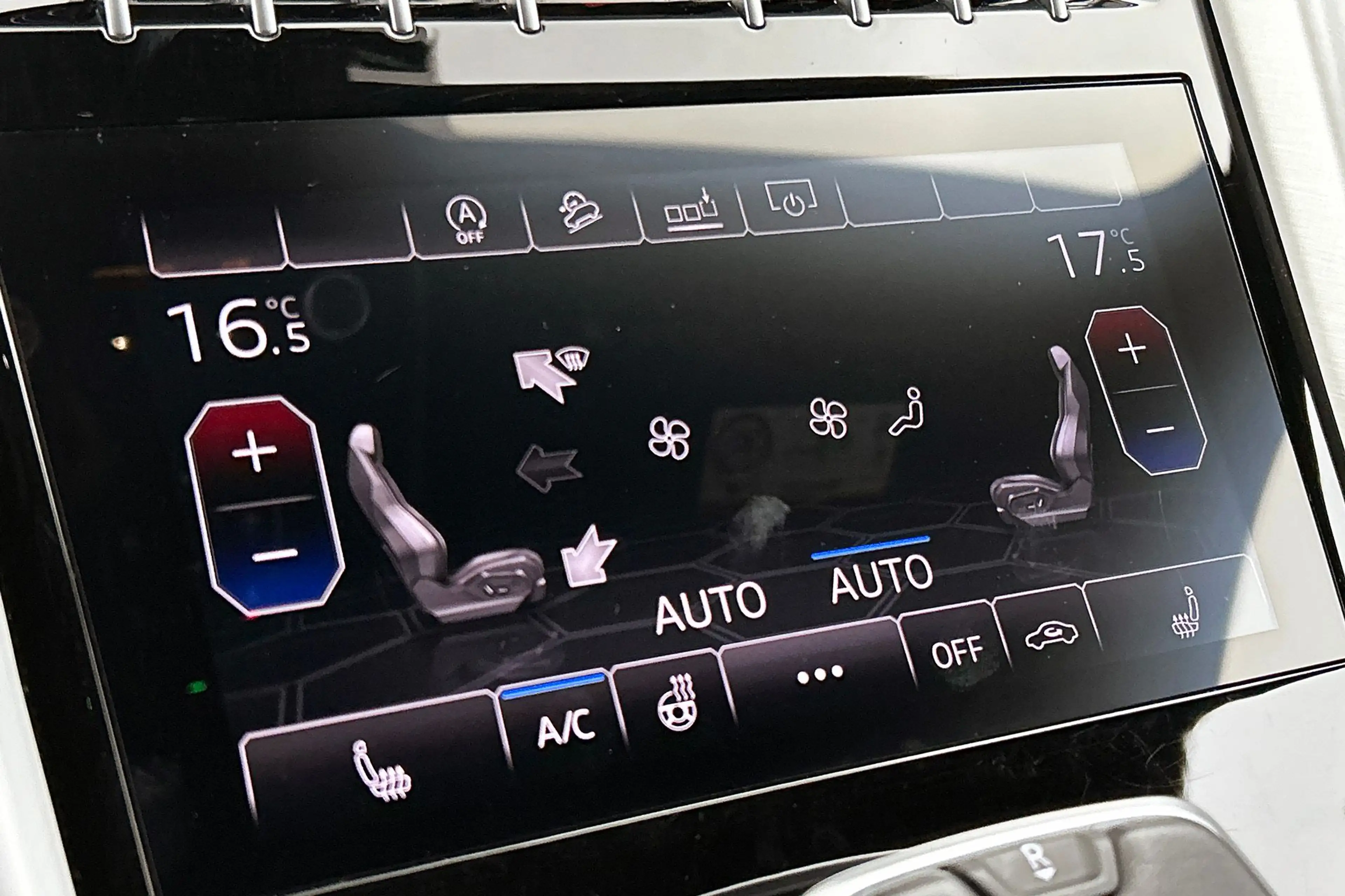 Lamborghini Urus 4.0 V8 Paarse Wrap, Entertainment rear, B&O — photo 3