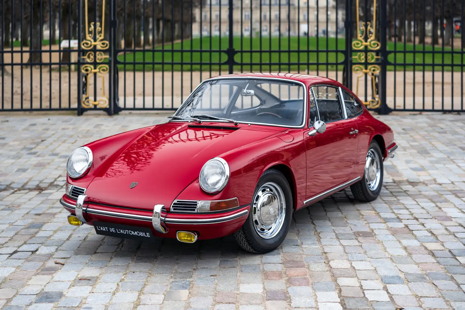 Porsche 911 2.0 1964 - the 136th ever produced, fully restored Rouge - 1