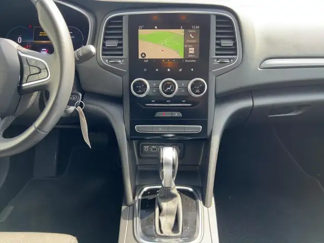 Renault Megane view 12