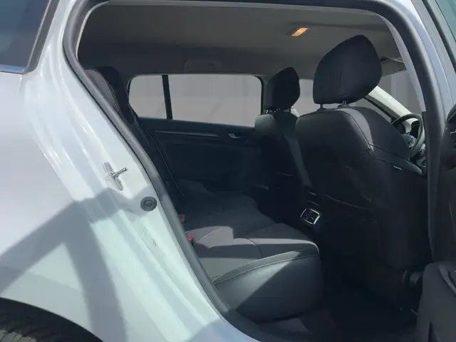 Renault Megane view 9