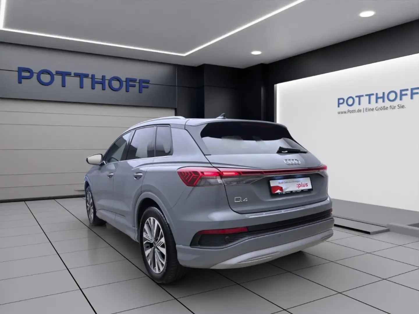 Audi Q4 e-tron 35 KAMERA LED PDC SITZHZG Grau - 2