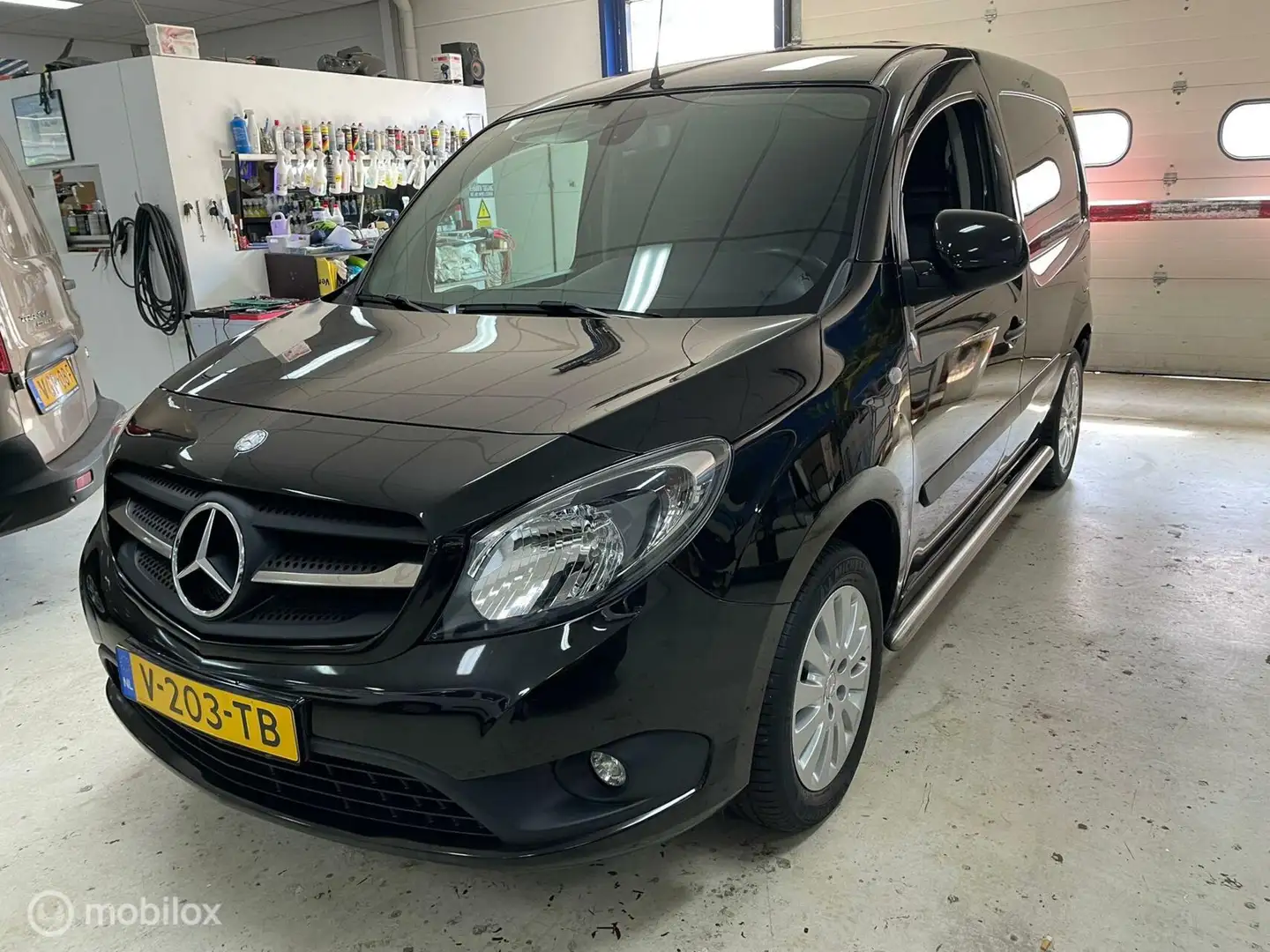 Mercedes-Benz Citan bestel 109 CDI BlueEFFICIENCY Schwarz - 2