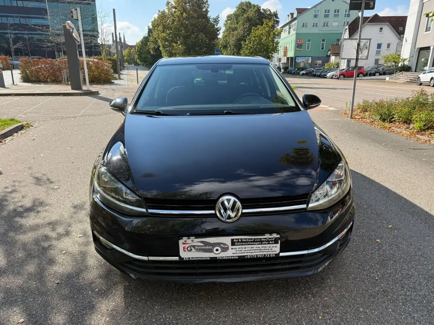 Volkswagen Golf VII Lim. Join S/S*5-TRG.*NAVI*KAMERA*ALU* Schwarz - 2