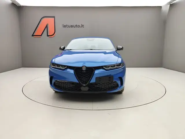 Alfa Romeo Tonale view 2