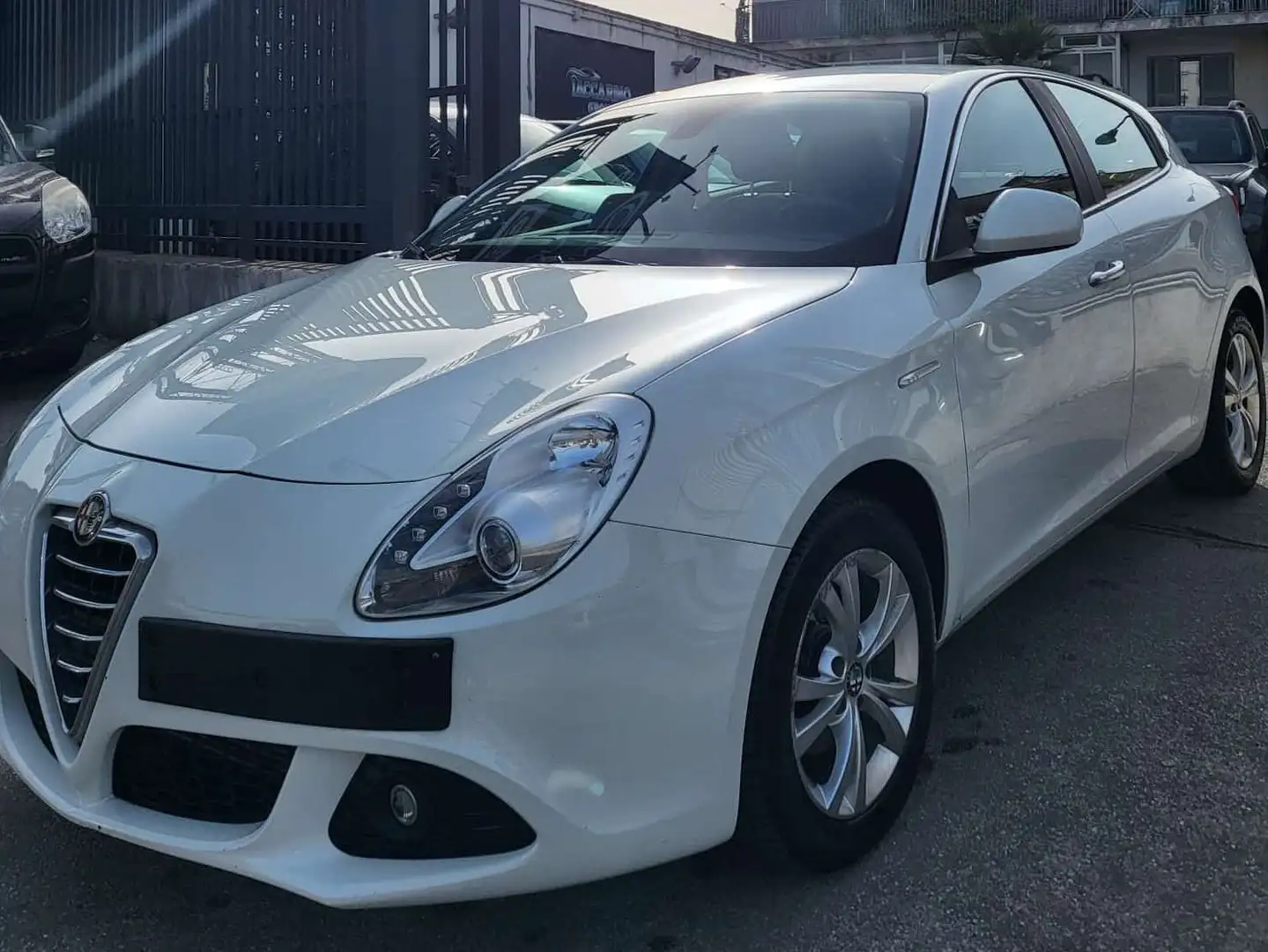 Alfa Romeo Giulietta 1.6 jtdm(2) Distinctive Bianco - 2
