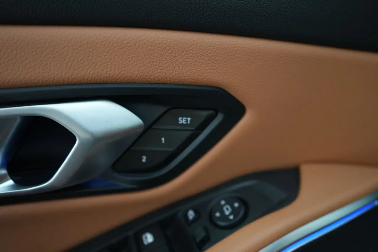 BMW 320 3 Touring 320iA Business+ LEDER/CUIR LED GPS PDC C, миниатюра 23