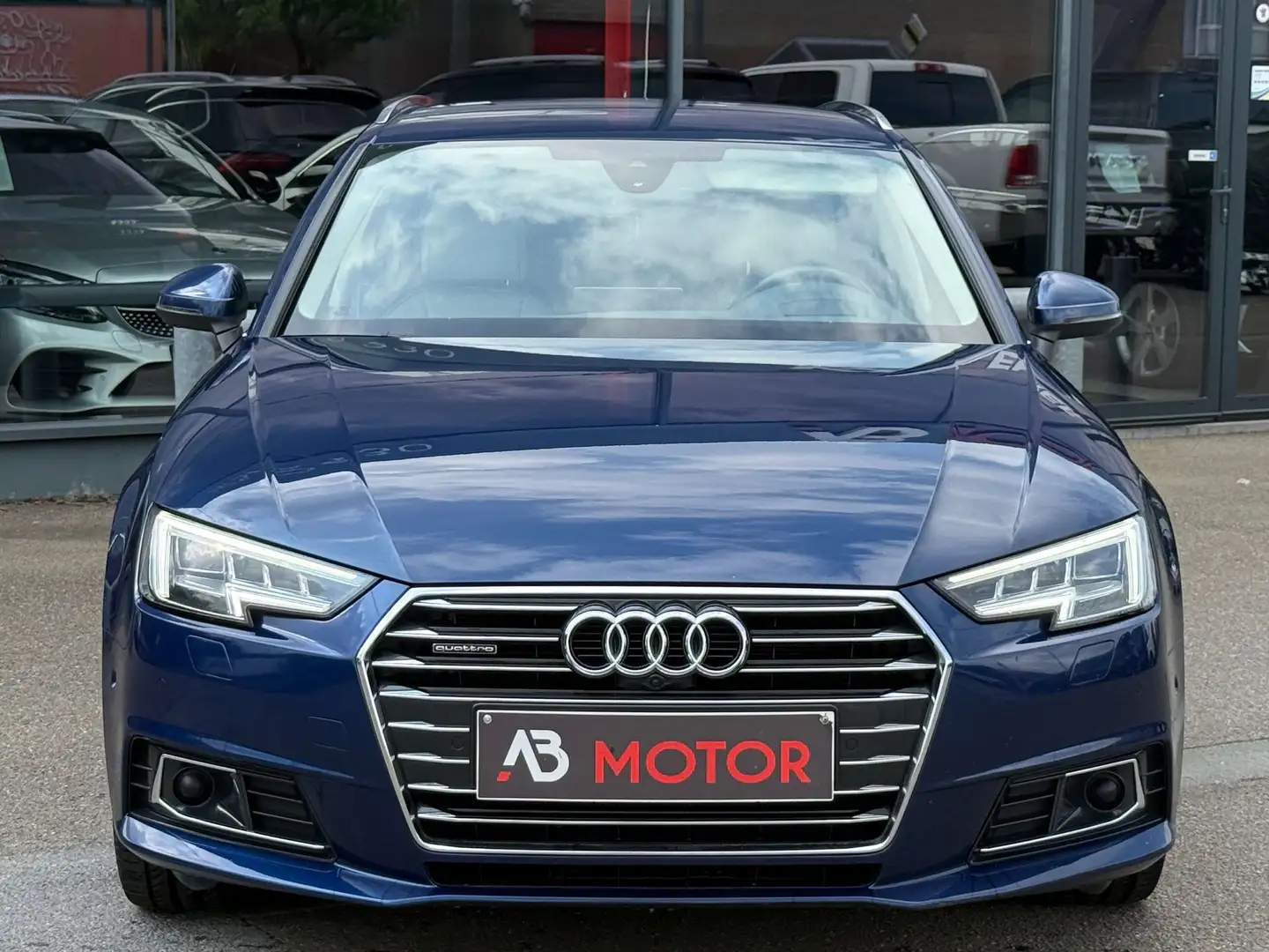 Audi A4 Avant 2.0TDi Quattro S tronic TVAC 140KW FULL OPT Bleu - 2