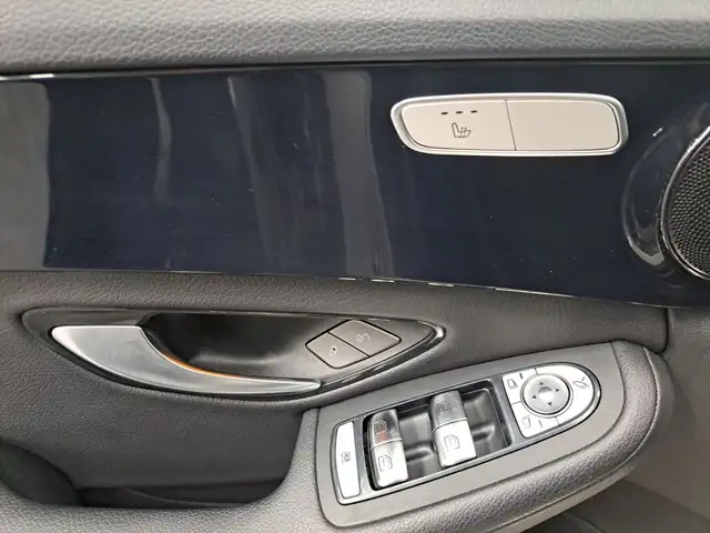 Mercedes-Benz C-Class view 10