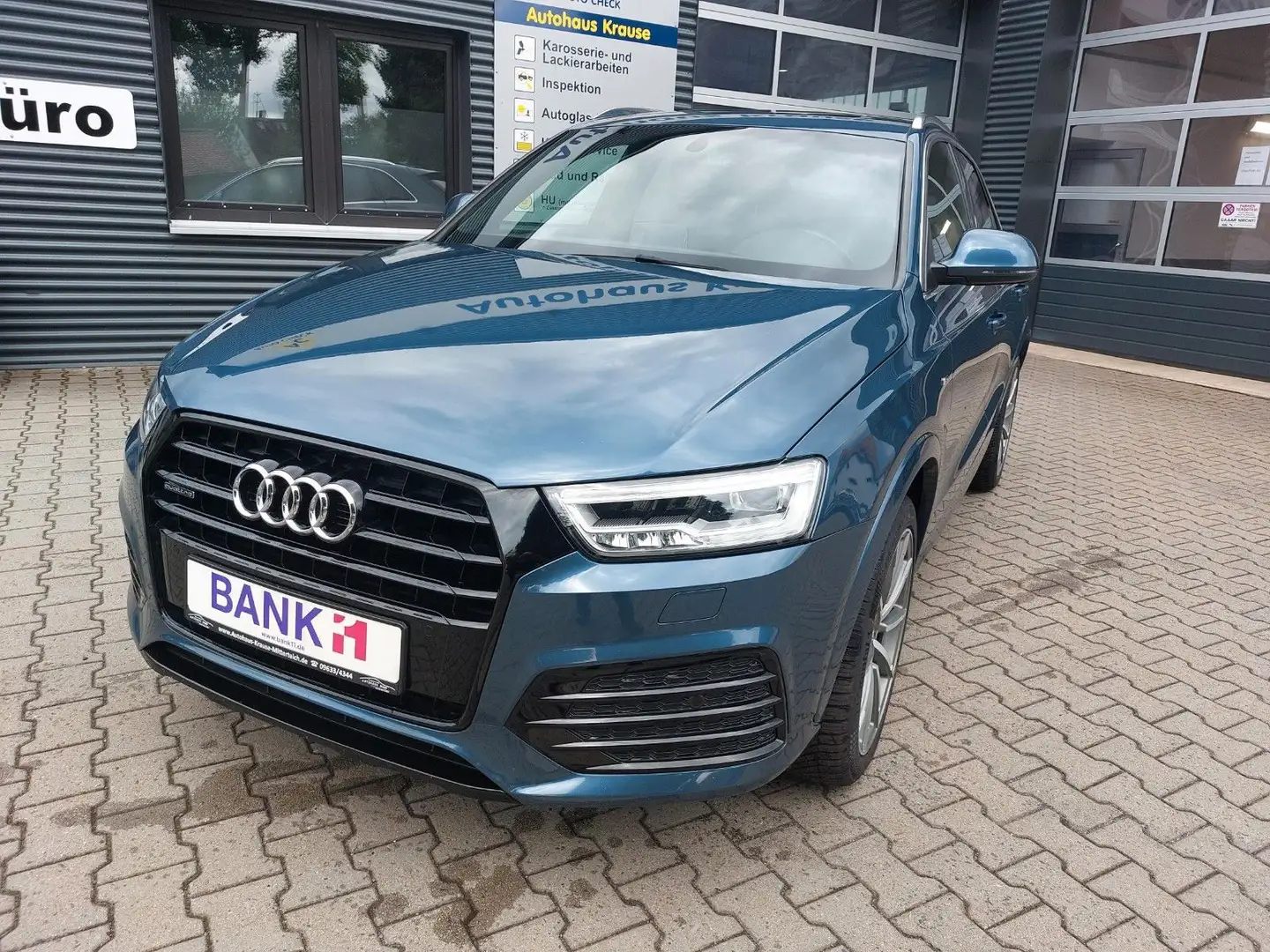 Audi Q3 2.0 TFSI 147kW quattro S tronic sport S-Line Blue - 1