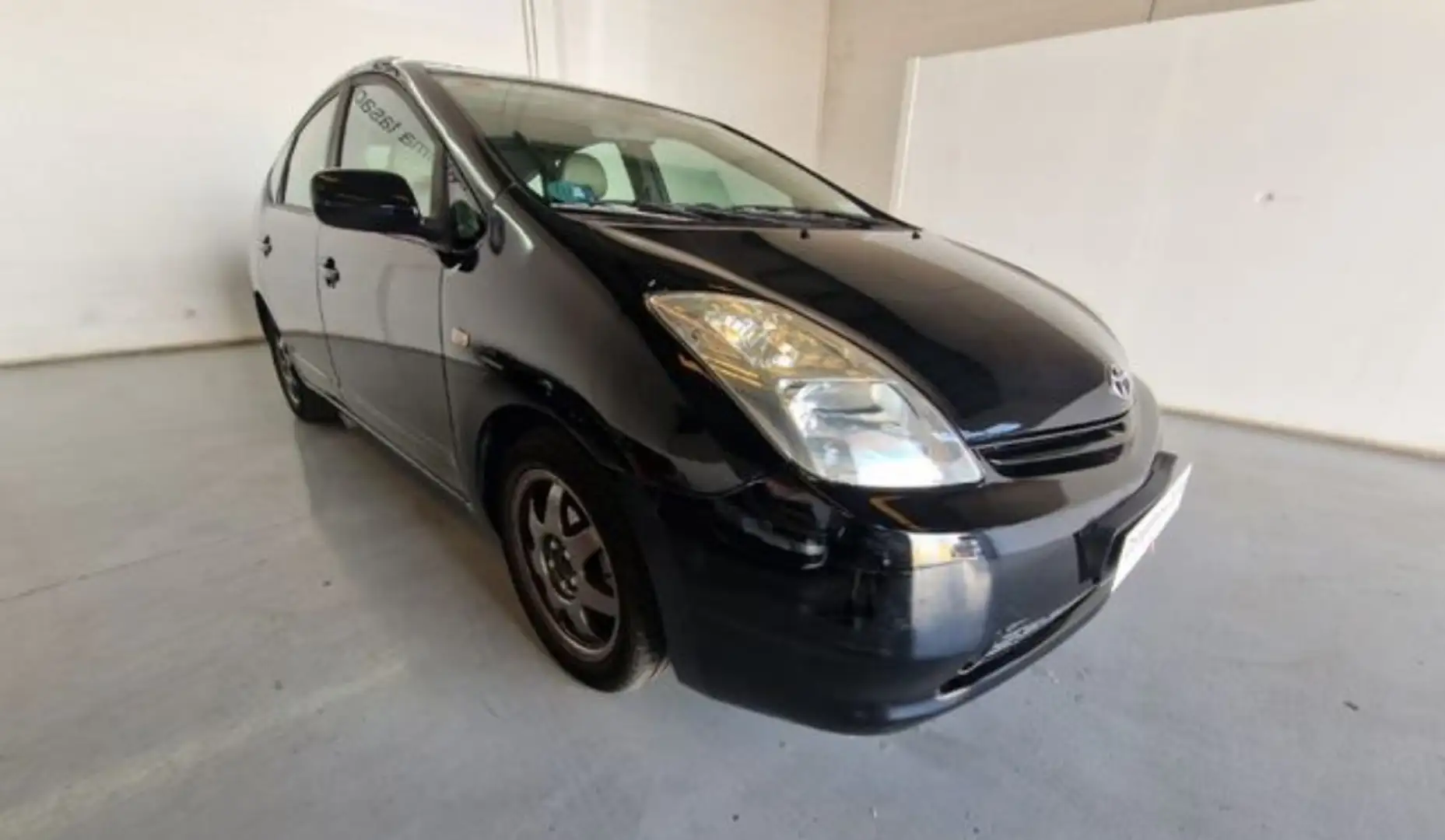 Toyota Prius 1.5 VVT-i HSD - 1