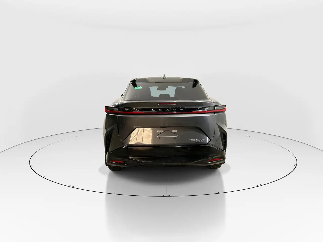 Lexus RZ снимка Lexus RZ