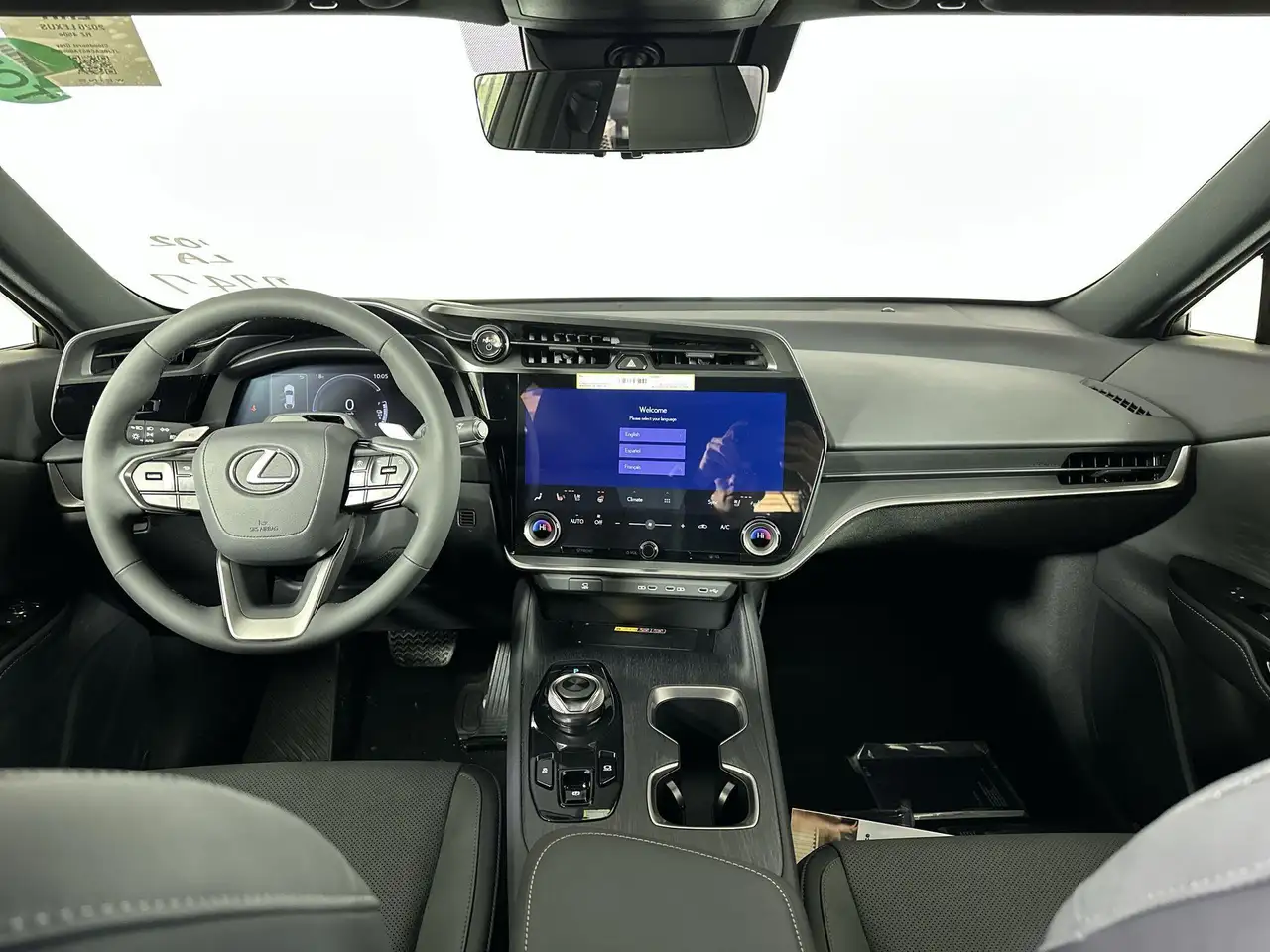 Lexus RZ снимка Lexus RZ