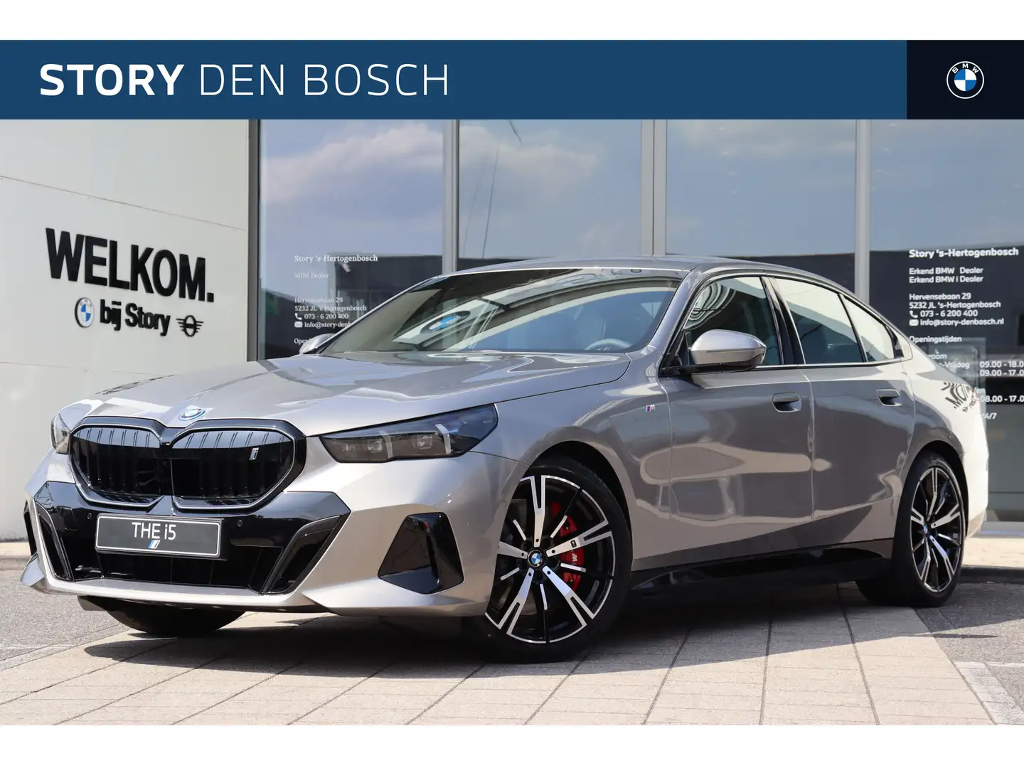 BMW i5 eDrive40 M Sport / Trekhaak / Achteruitrijcamera / Grijs - 1