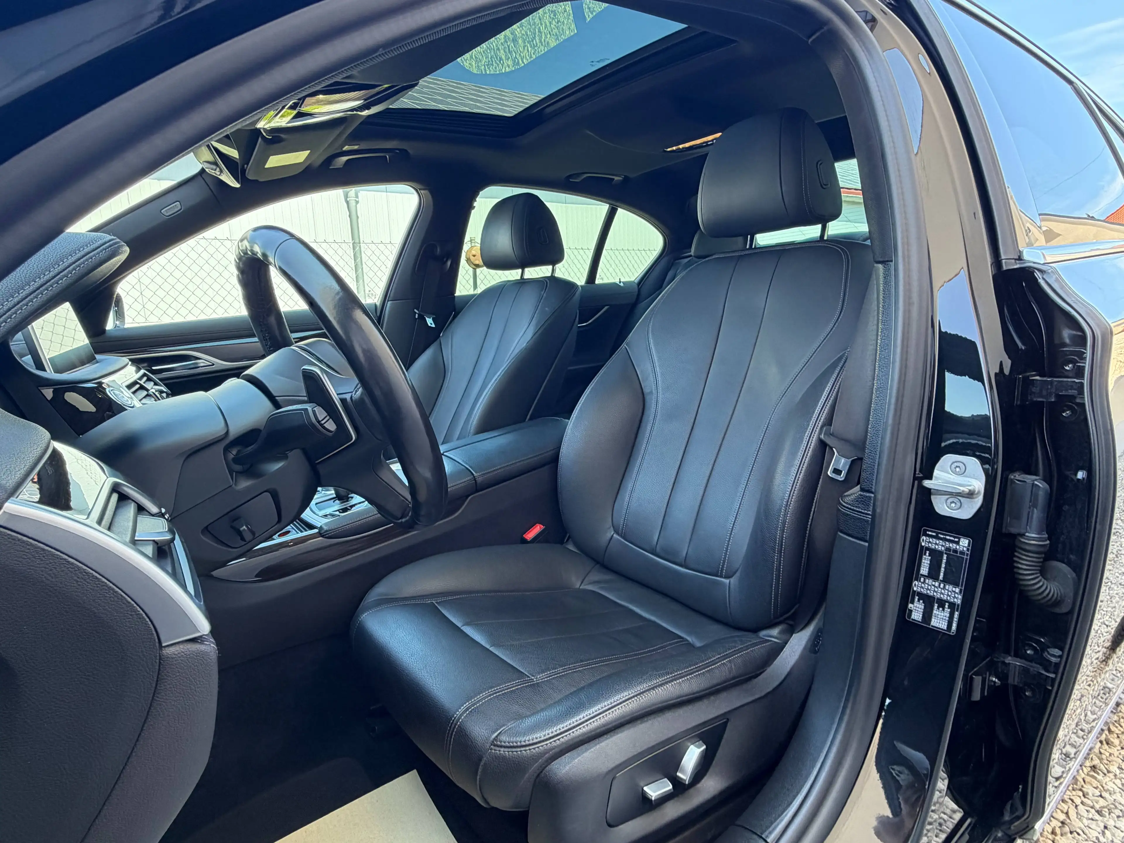 BMW 730 730 d BMW Individual* Ambiente* HeadUp* GSD* 360° — photo 12