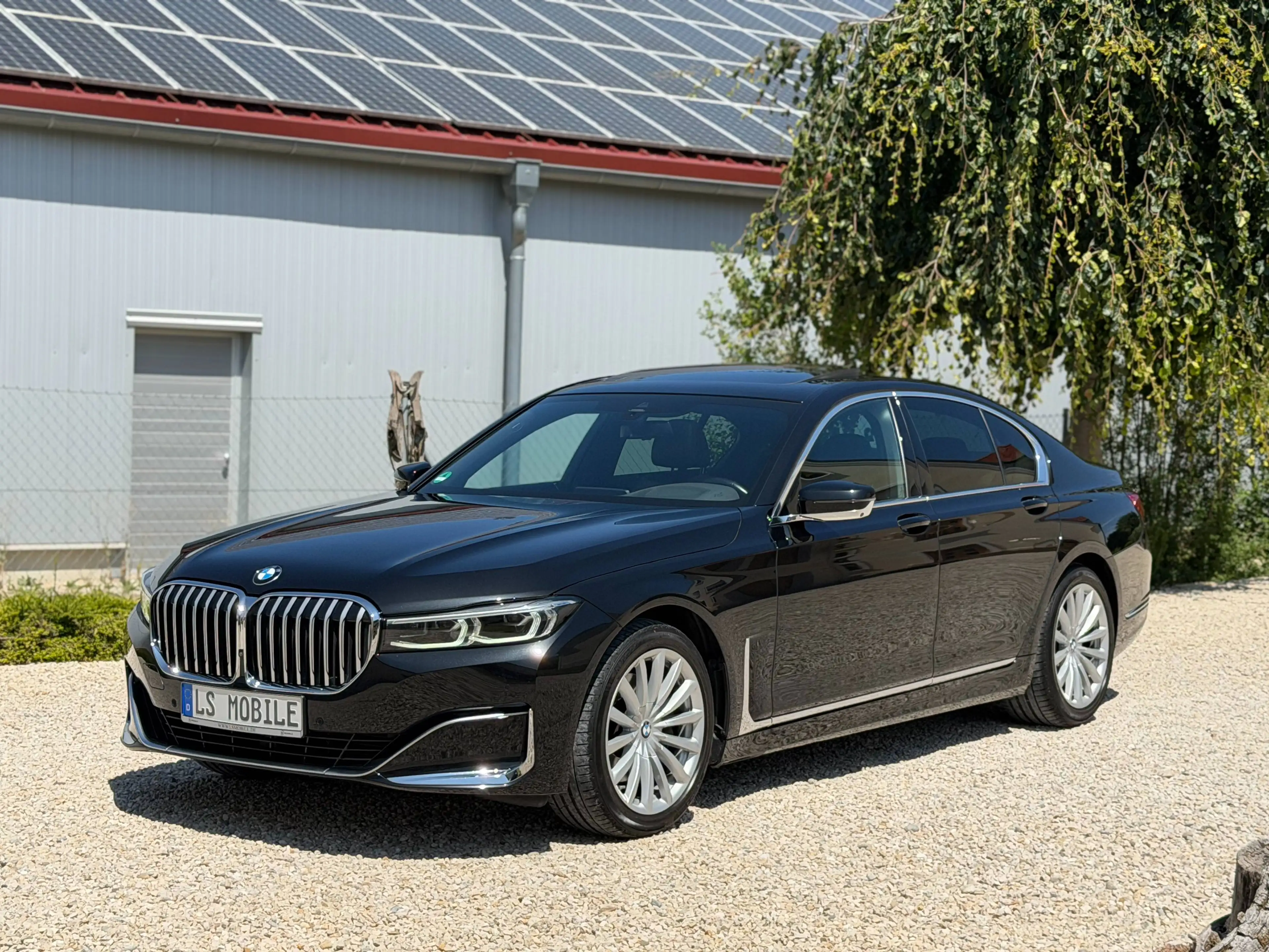 BMW 730 730 d BMW Individual* Ambiente* HeadUp* GSD* 360° — photo 3