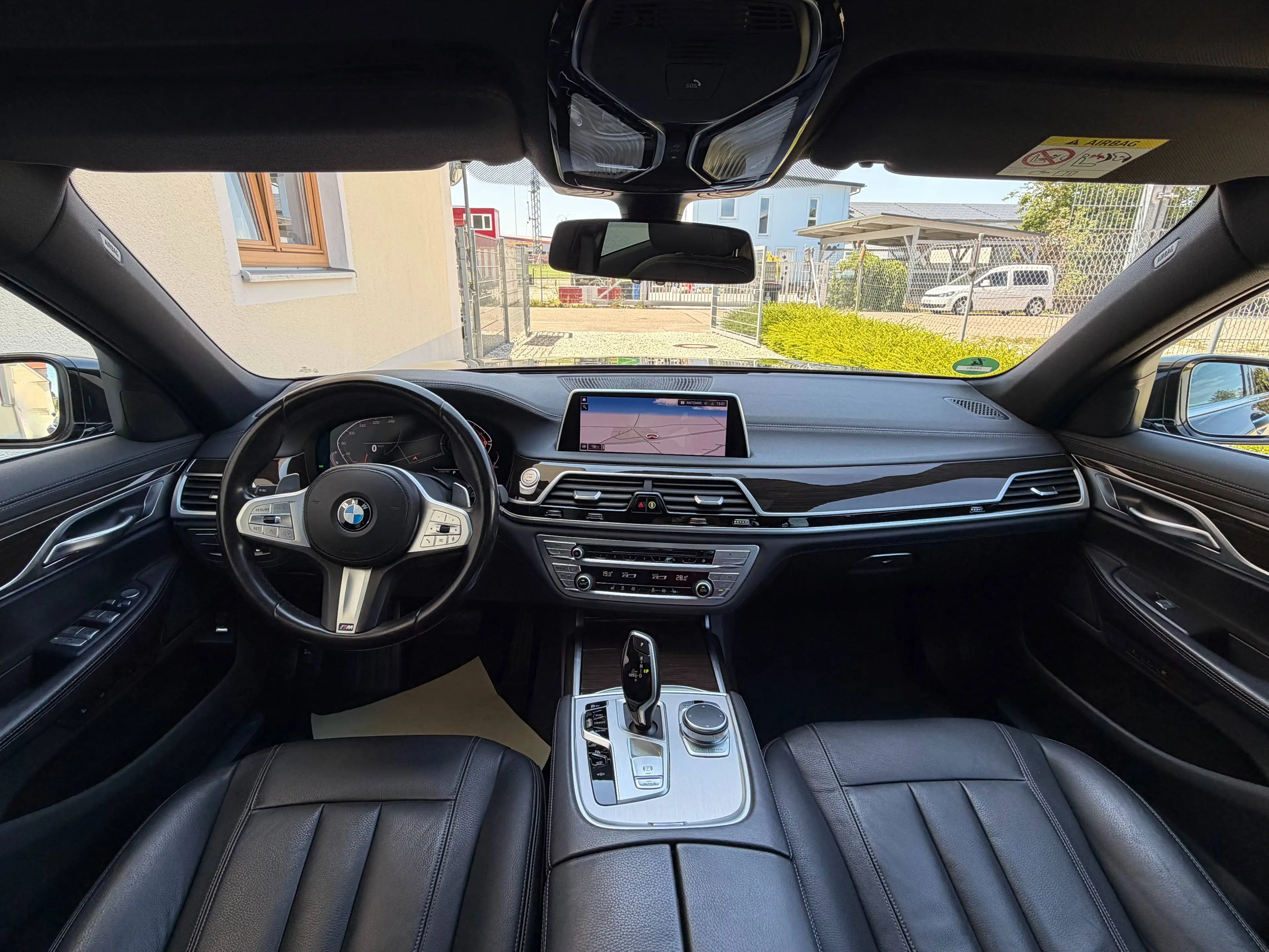 BMW 730 730 d BMW Individual* Ambiente* HeadUp* GSD* 360° — photo 13