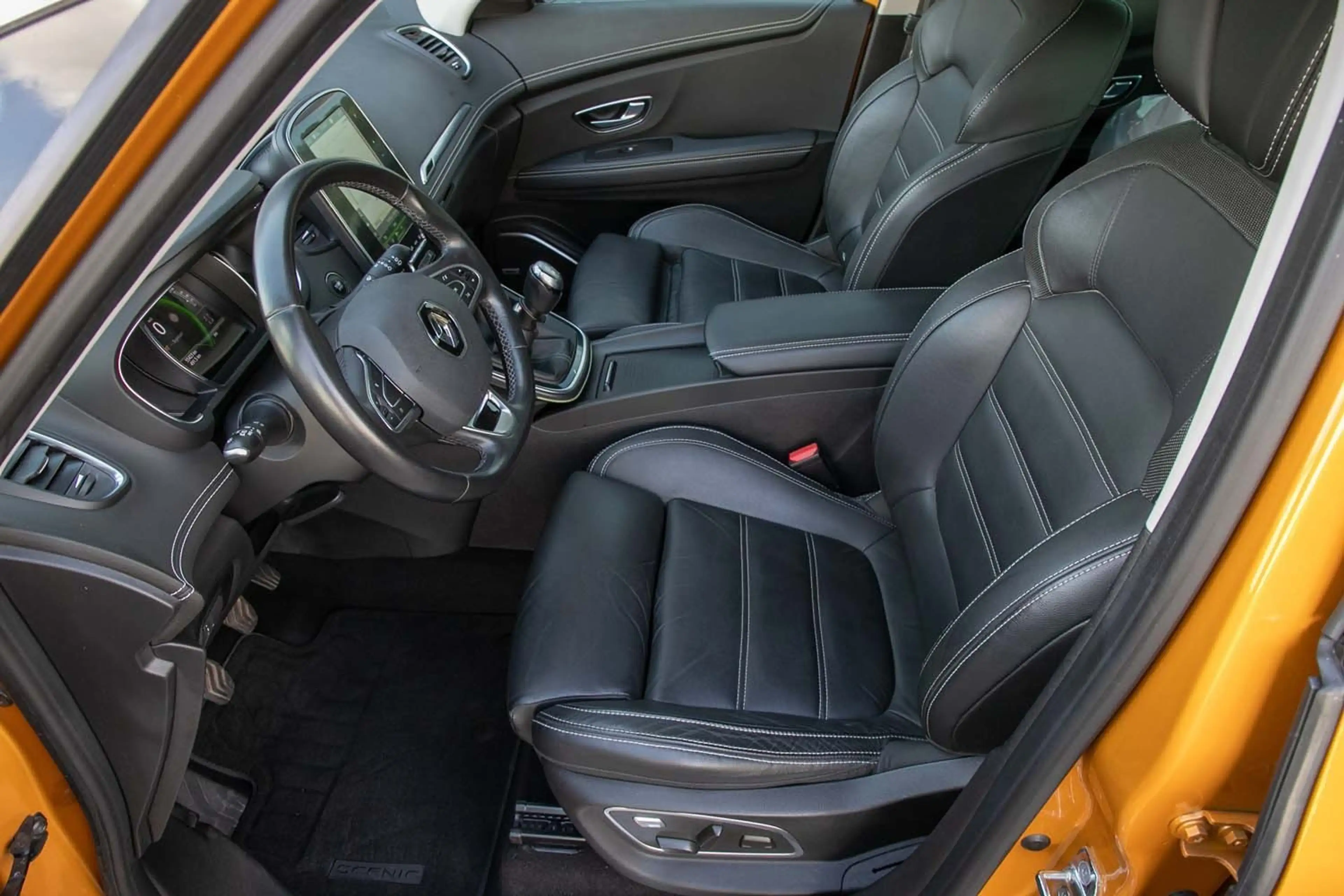 Renault Scenic BOSE Edition Navi Klima Sitzhzg Rkam AHK — photo 9